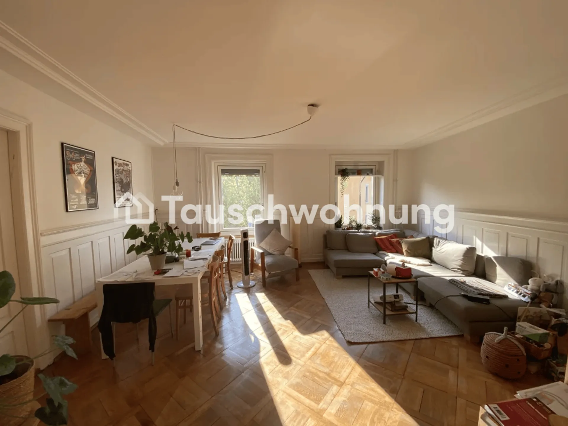 Zentrale Altbauwohnung mit Dachterrasse