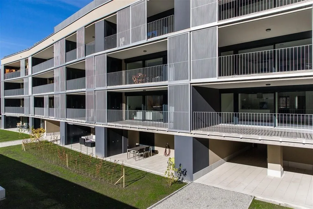 Aussenparkplatz zu vermieten