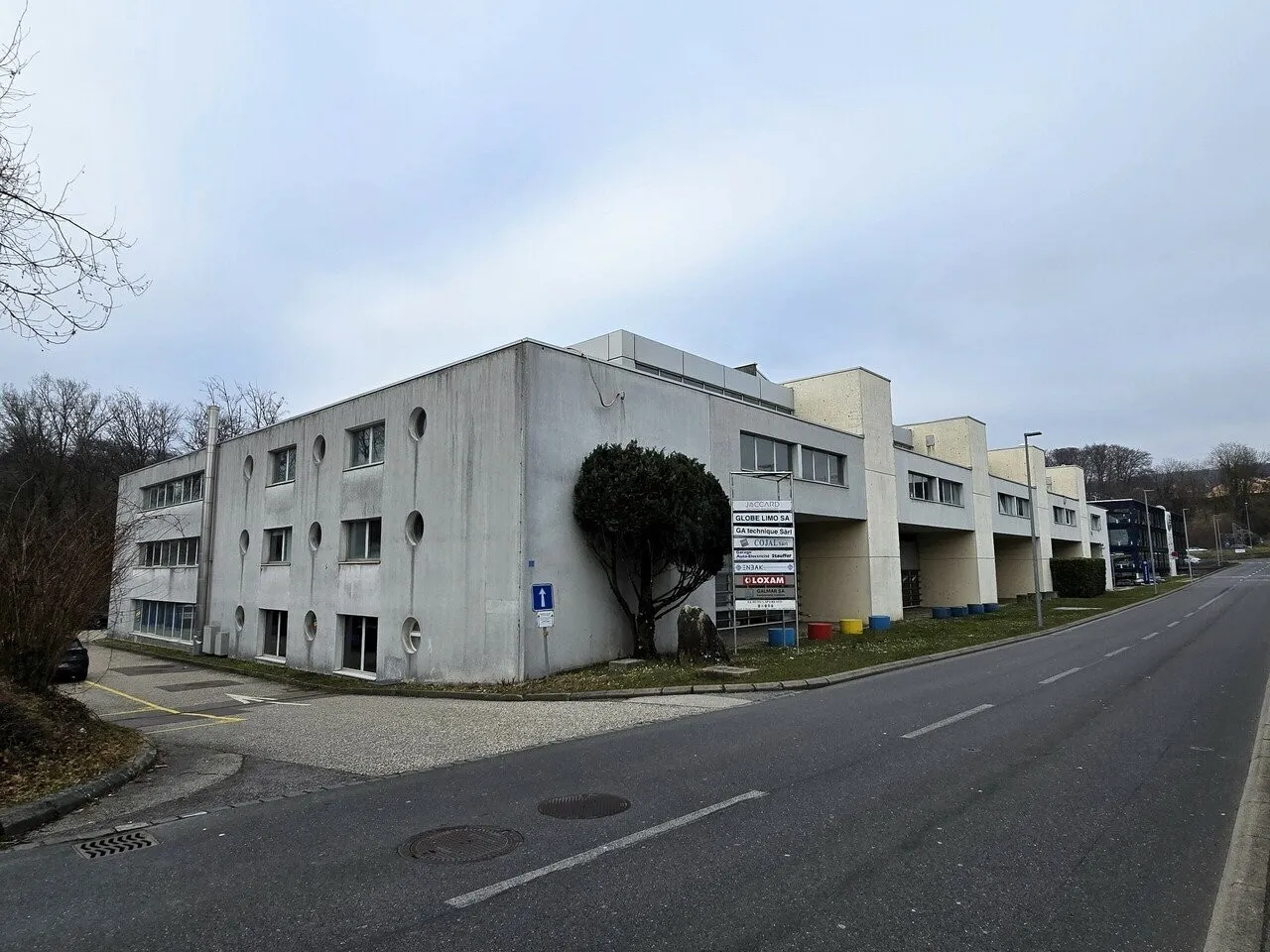 Excellente situation - Atelier - 158m² - Crissier - 1er loyer offert !