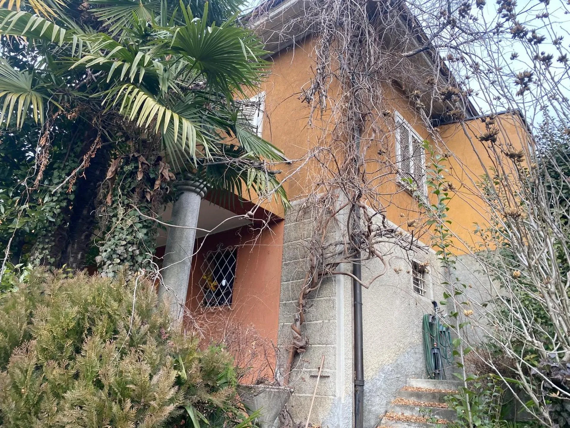 Casa Signorile Ticinese anni '60 da ristrutturare