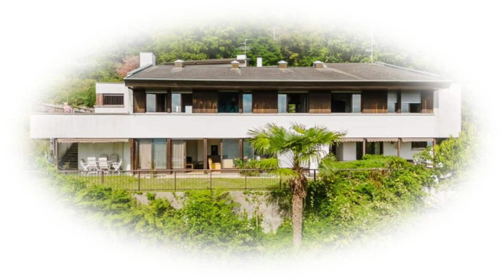 Morbio Inferiore Villa di carattere con ampia vista panoramica immersa nel verde