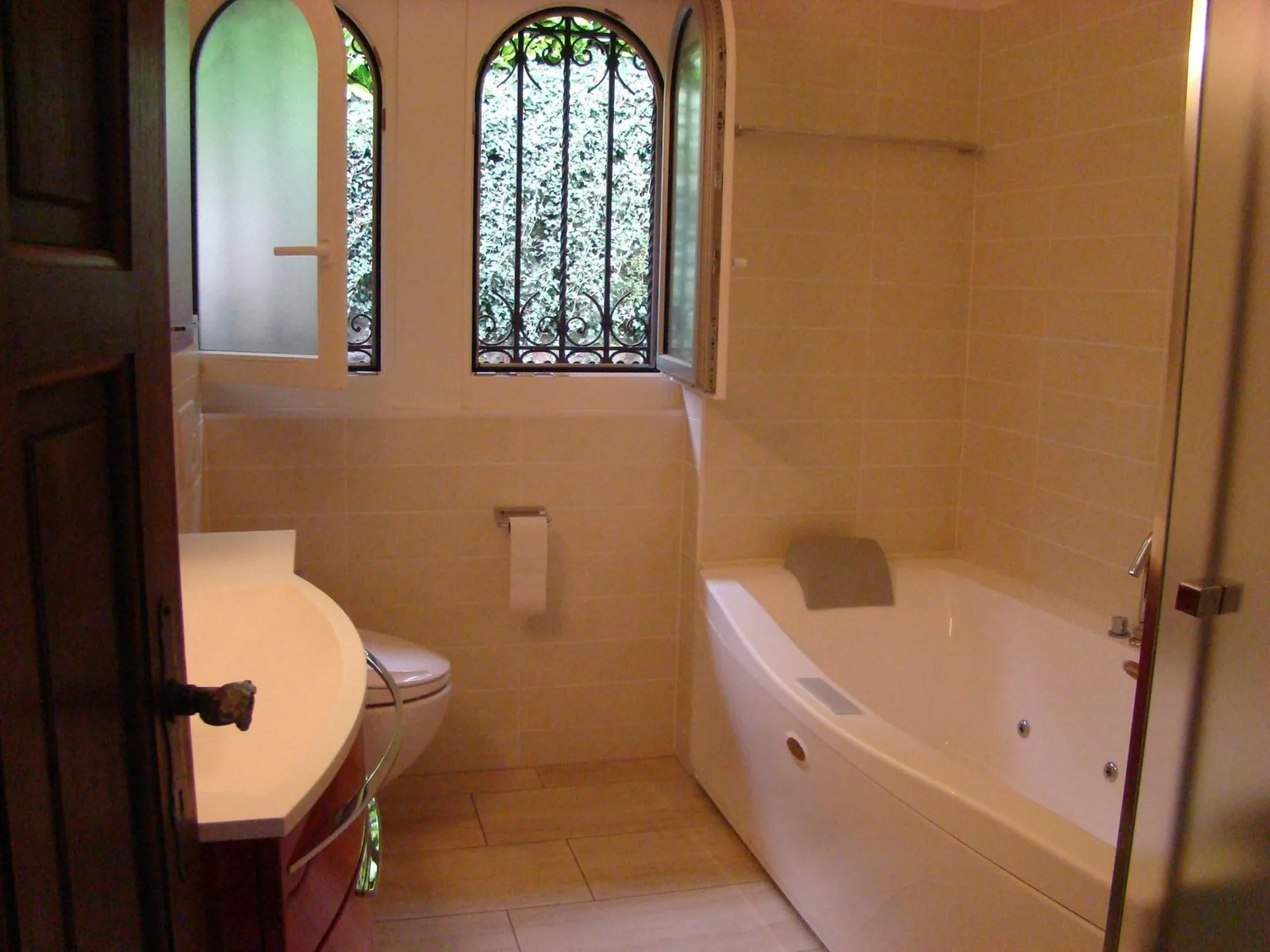 Image 7