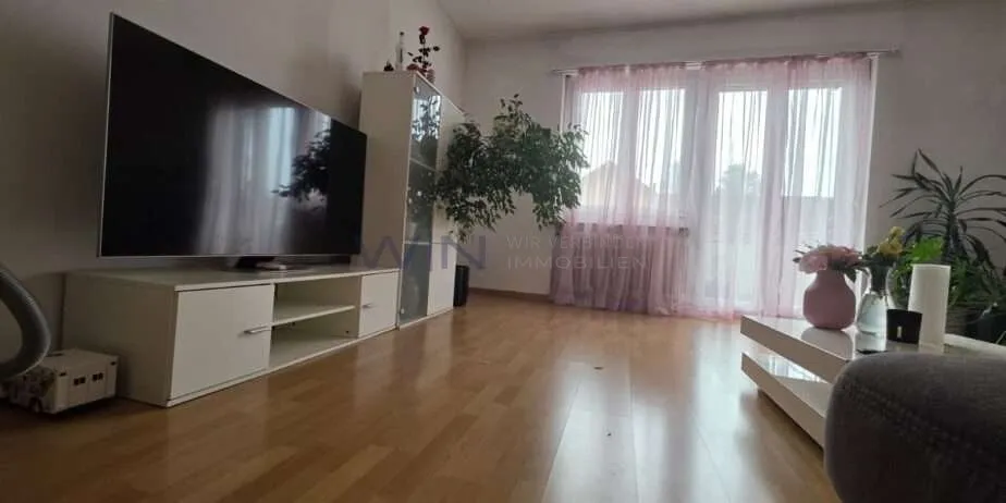 Schöne, zentrale 3,5 Zimmer Wohnung