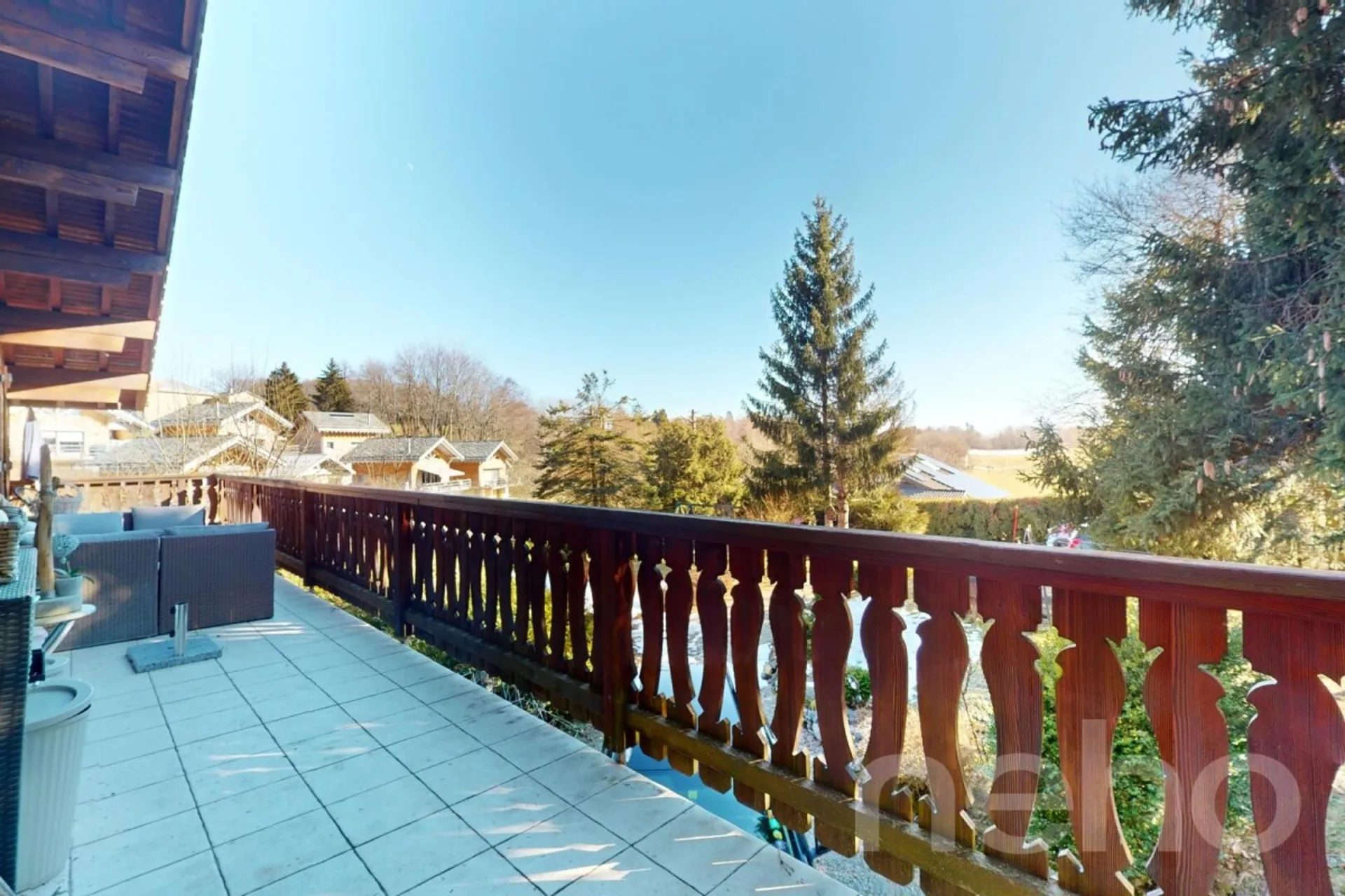 Chalet familial avec grand jardin