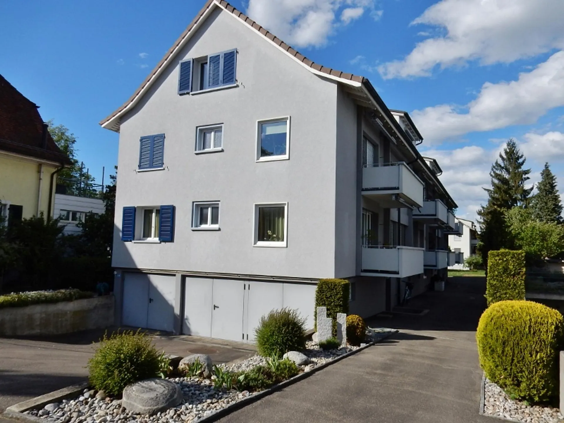 Renovierte Wohnung im Hochparterre