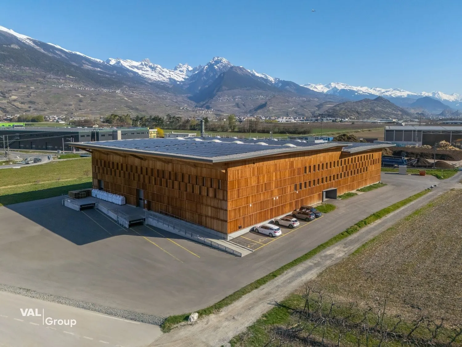 Bâtiment industriel unique - Construction en bois haut de gamme, utilisation polyvalente