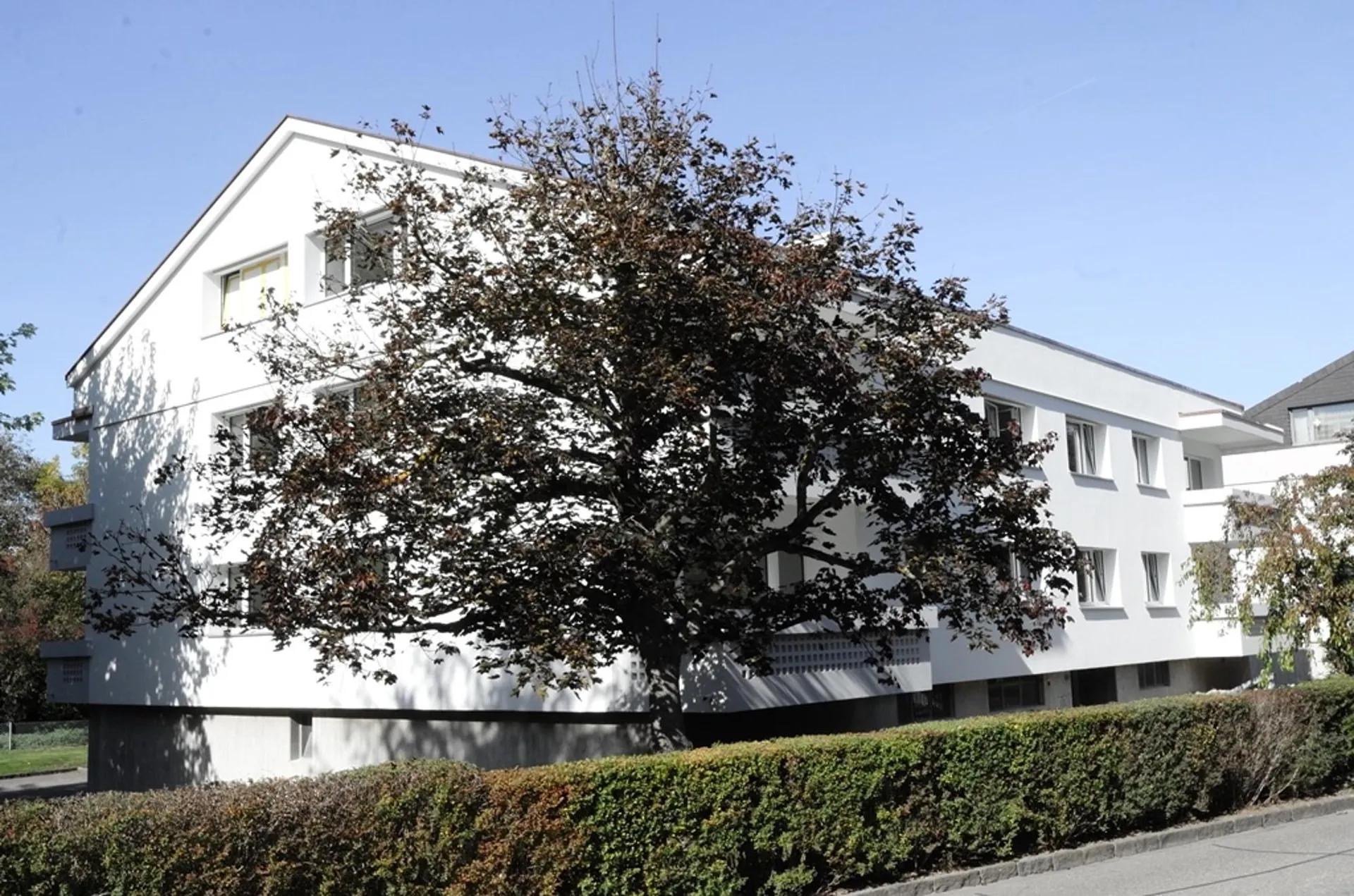 Totalsanierung! Modernste 3.5-Zimmerwohnung an ruhiger Lage nahe ÖV