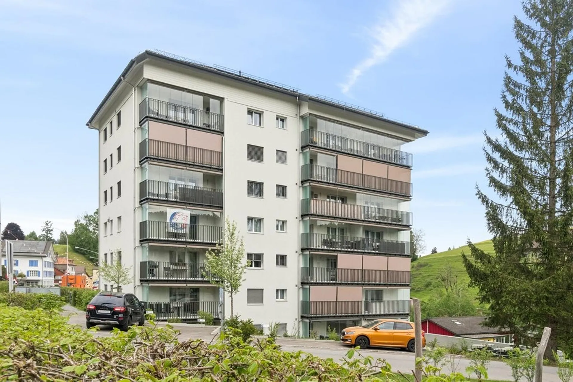 Familienwohnung im Grünen - 1 gratis Mietzins und stressfrei zügeln