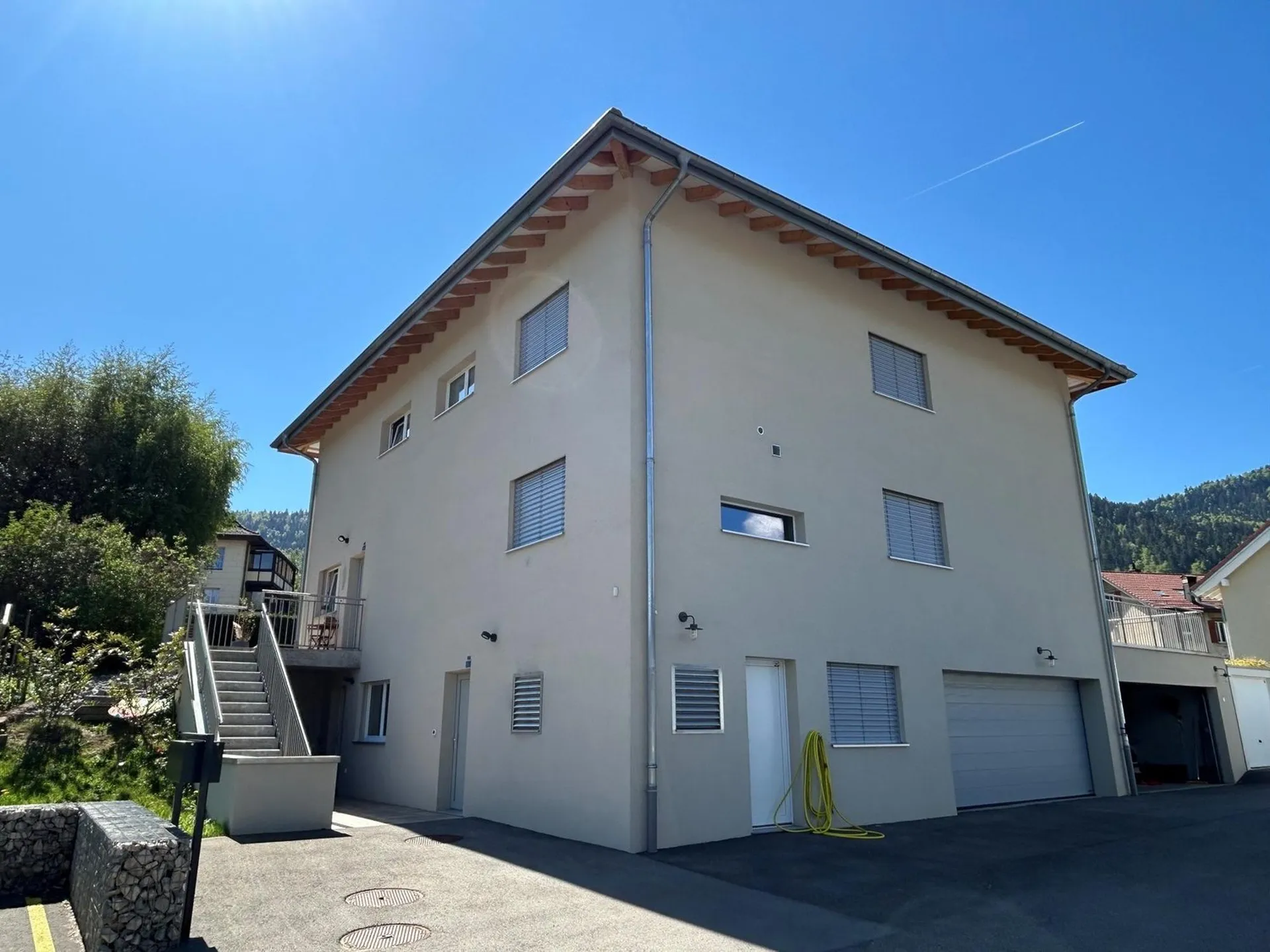 Magnifique villa de 5.5 pièces avec garages à Vallorbe