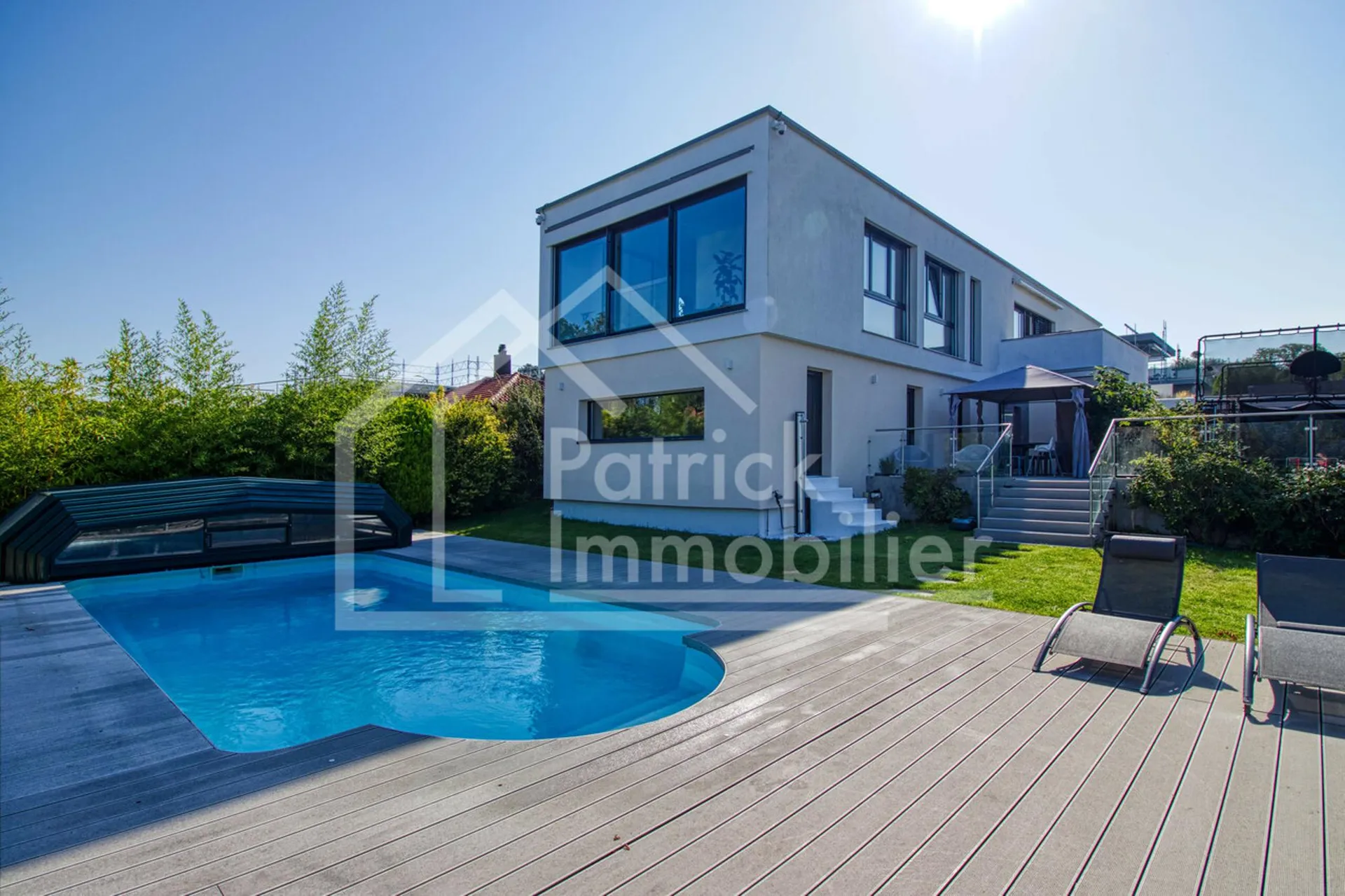 Villa Individuelle de Standing Entièrement Rénovée à Portalban