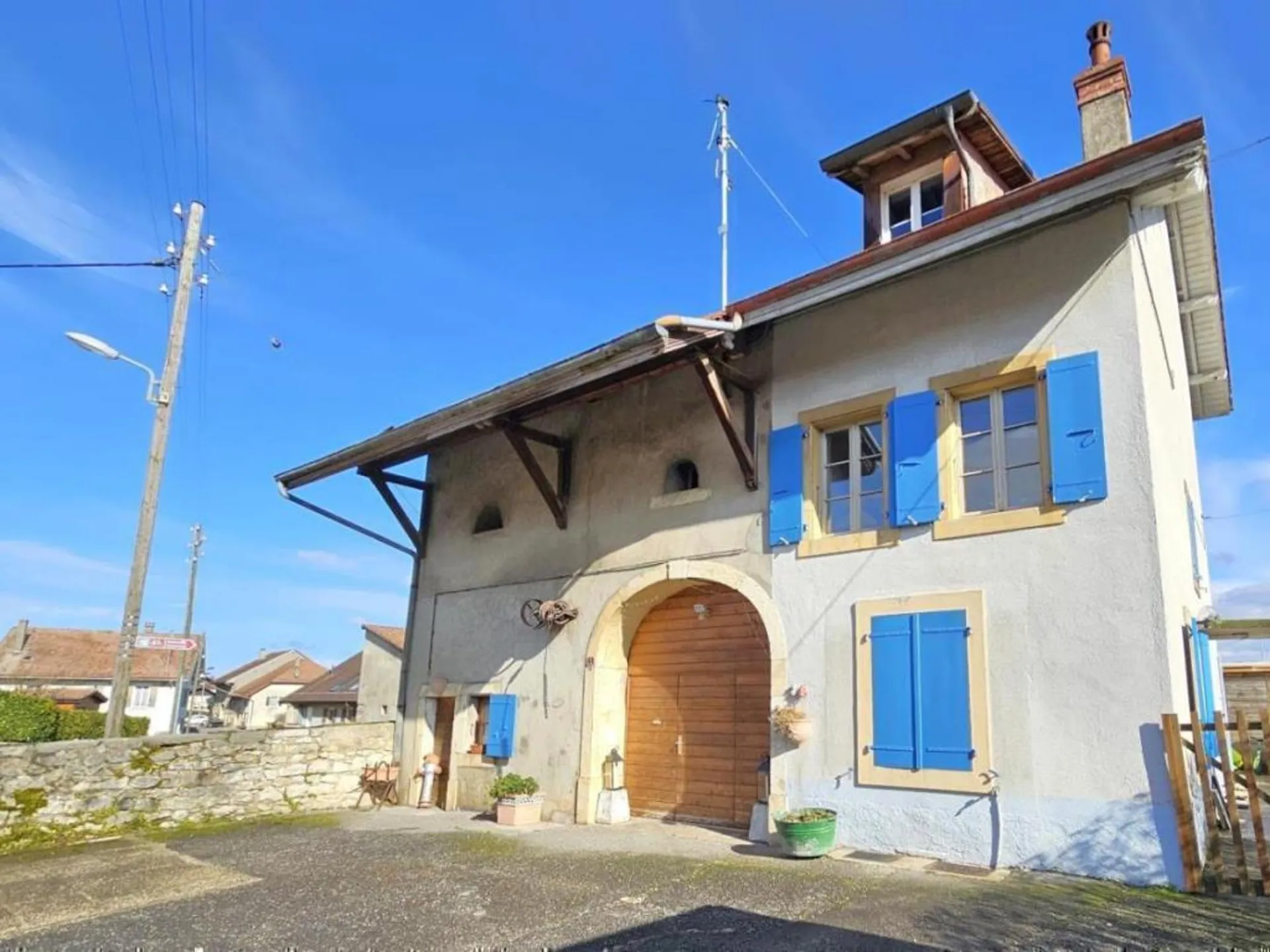 Maison villageoise comprenant 2 logements