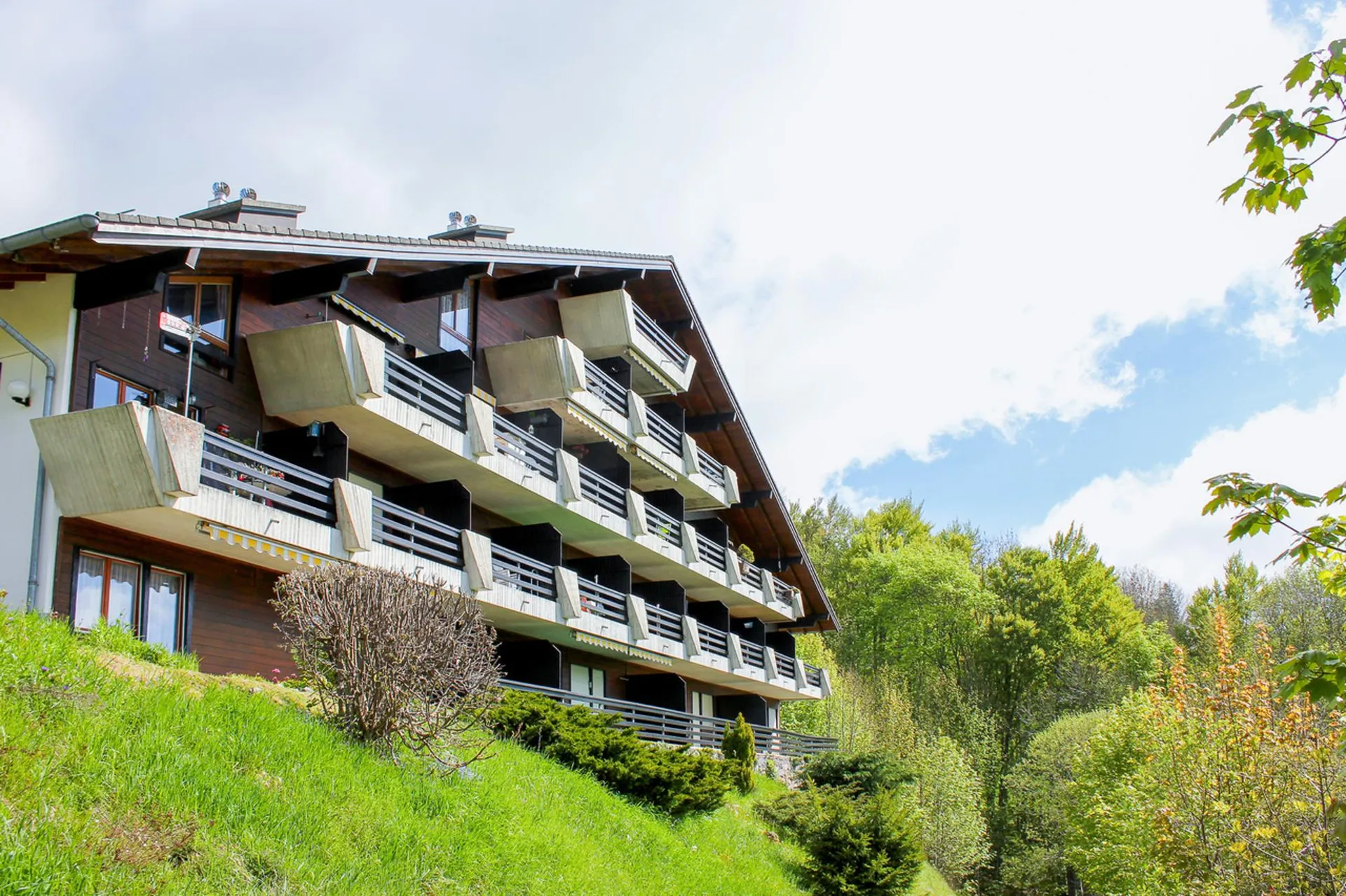 Appartement PPE de 2.5 pces avec balcon au 1er étage Magnifique vue