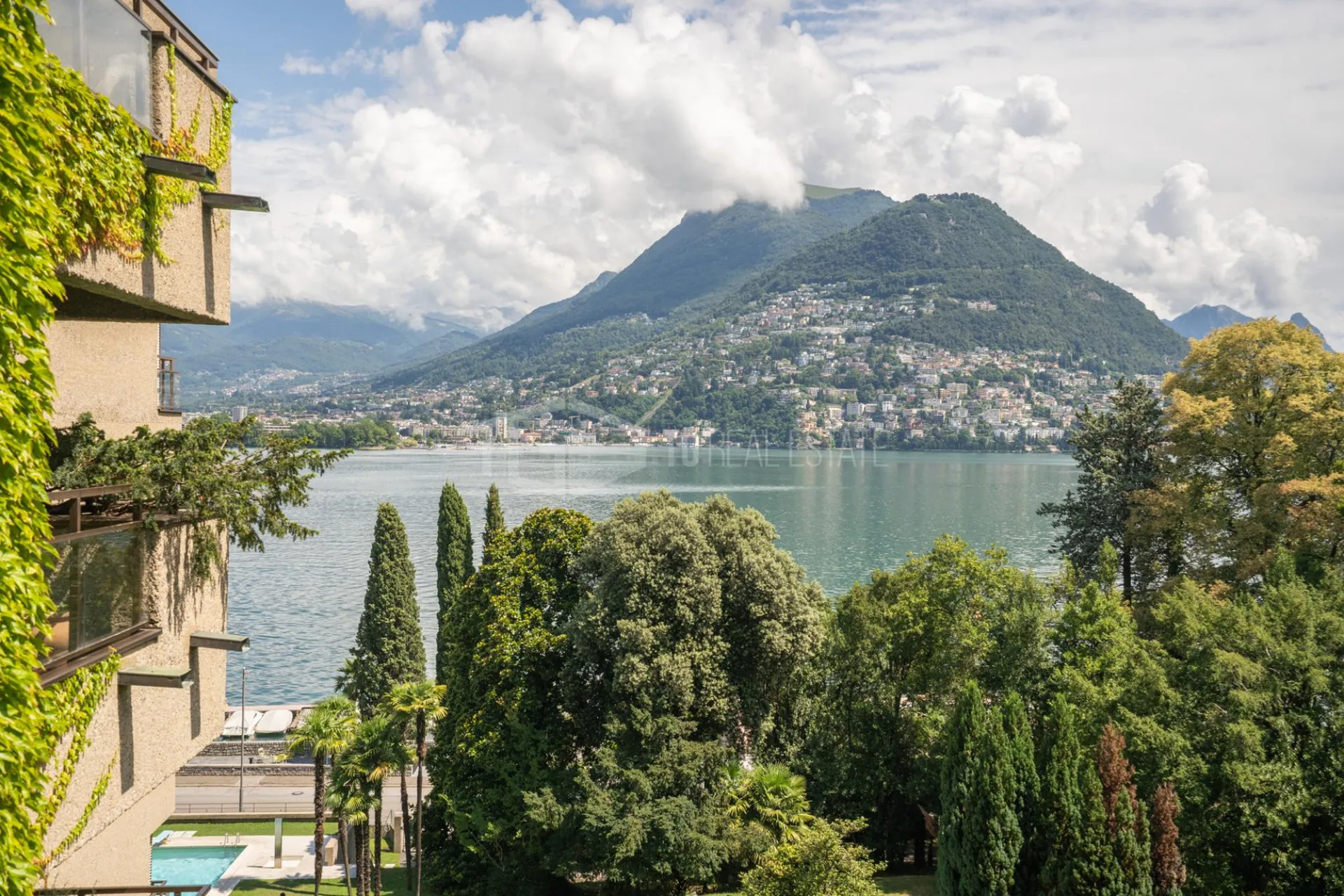 3.5 LOCALI CON VISTA LAGO A PARADISO