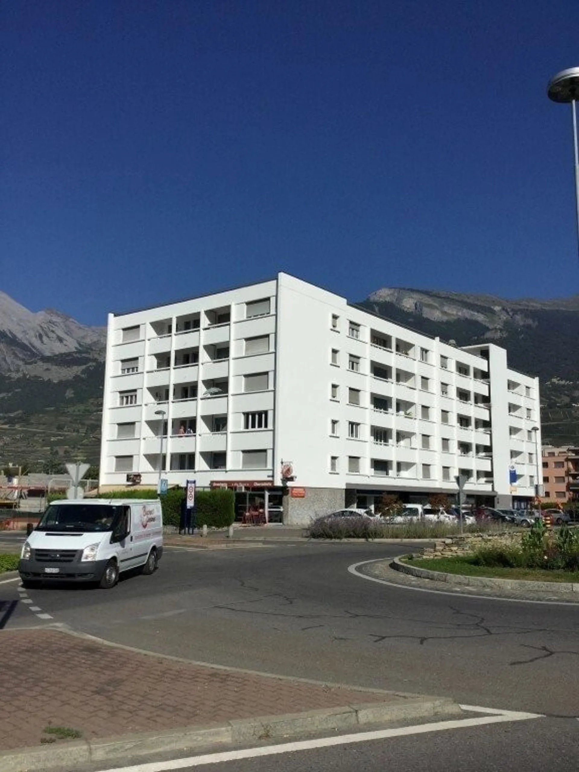 A saisir ! Lumineux appartement idéalement situé à Conthey !