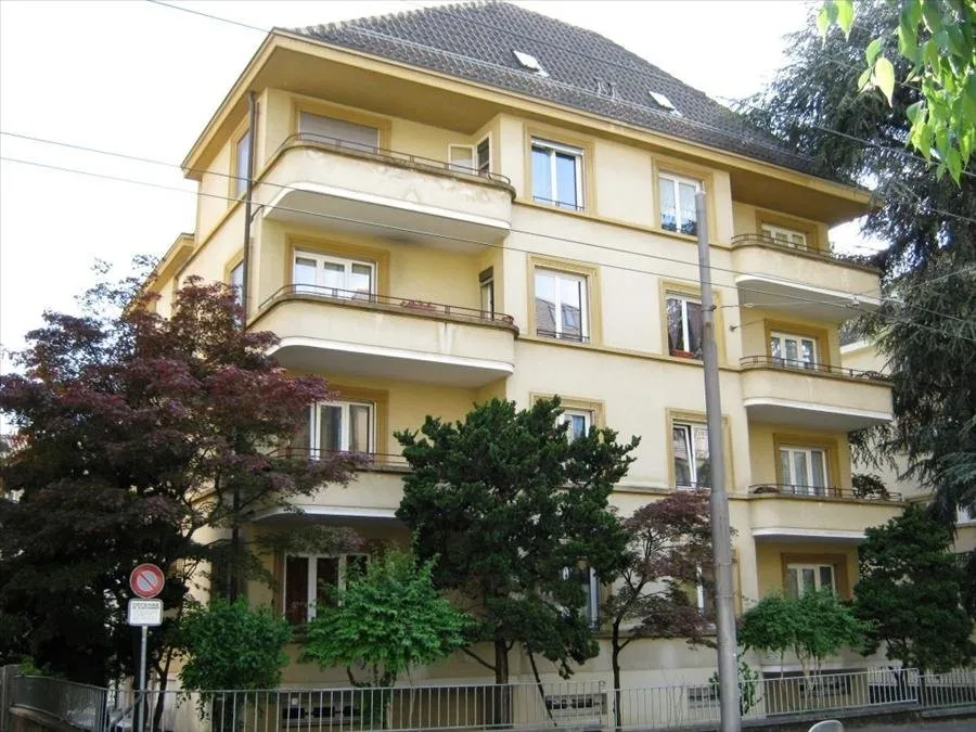 Grand appartement avec cachet, proche gare et toutes commodités