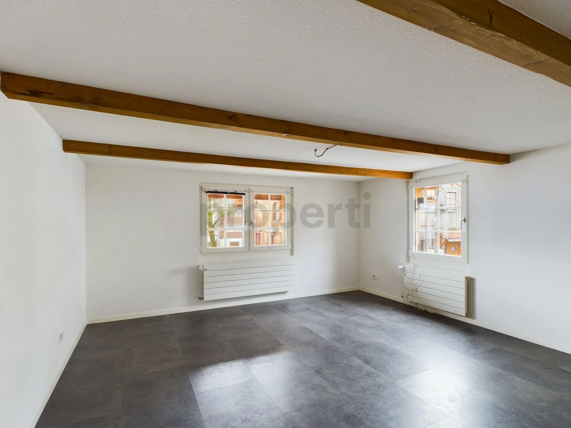 Ruhig gelegene 4.5 Maisonette-Wohnung mit herrlichem See- und Bergblick in Quarten
