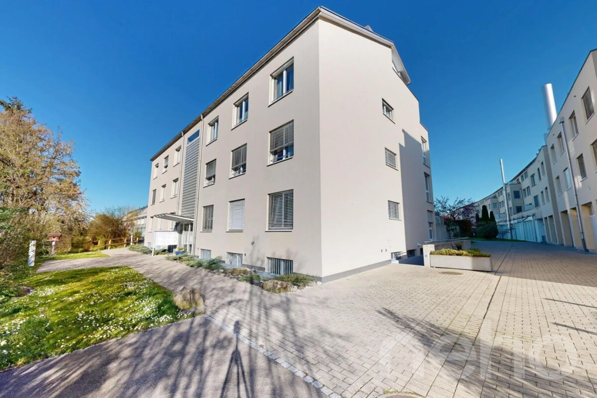 3.5 Zimmer-Duplexwohnung mit grosser Terrasse und Balkon