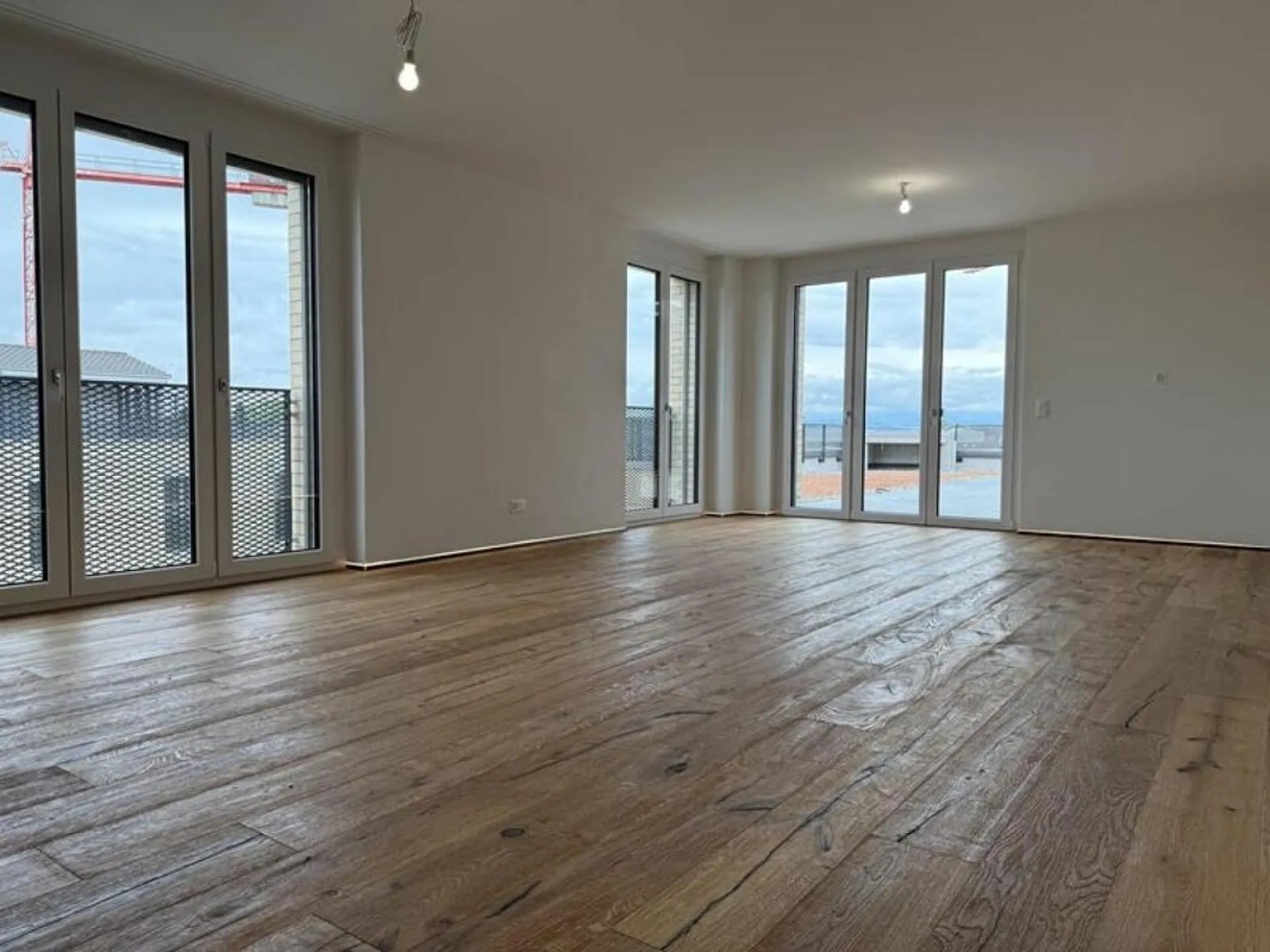 Ganz oben. Ganz frei. Ganz Zuhause - exklusive 3.5-Zi.-Attikawohnung in Berg