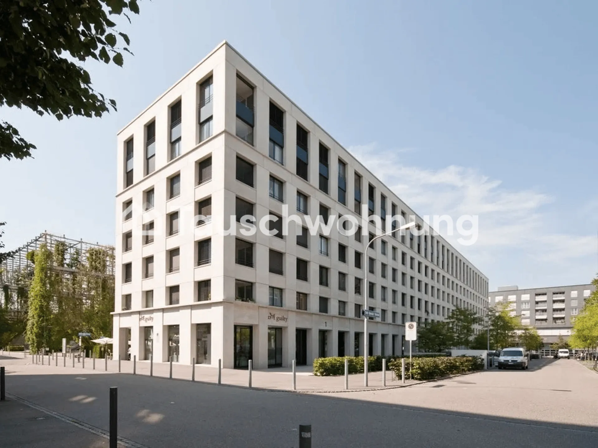 2.5 Zimmer Modern building 2min from Oerlikon trainstation