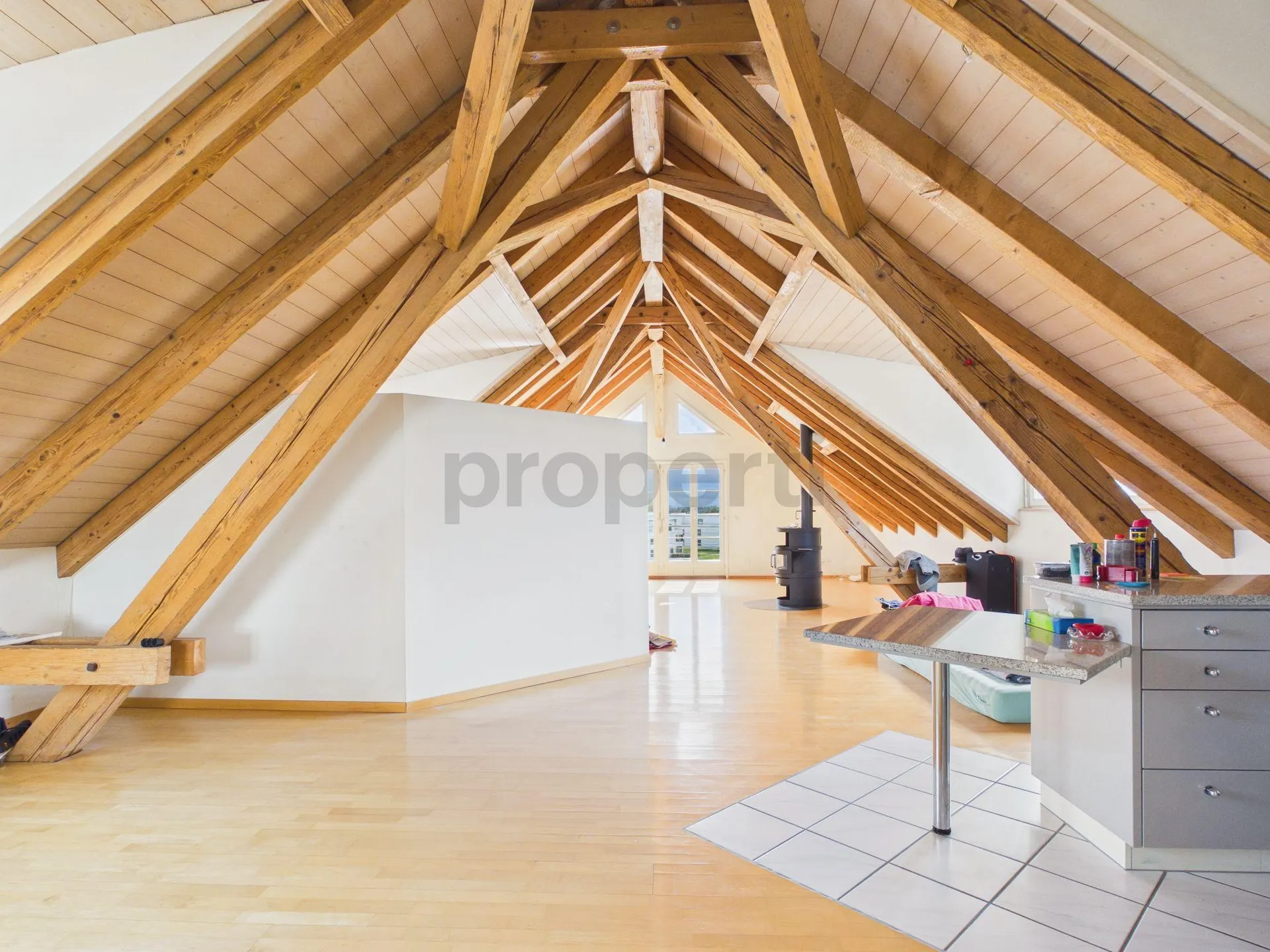 Helle 1-Zimmer-Loftwohnung mit Balkon ins Grüne, Hausen am Albis - Mietzins inkl. Nebenkosten