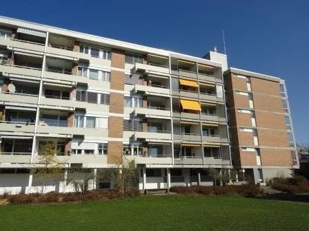 Seniorenwohnung mit Balkon zu vermieten!