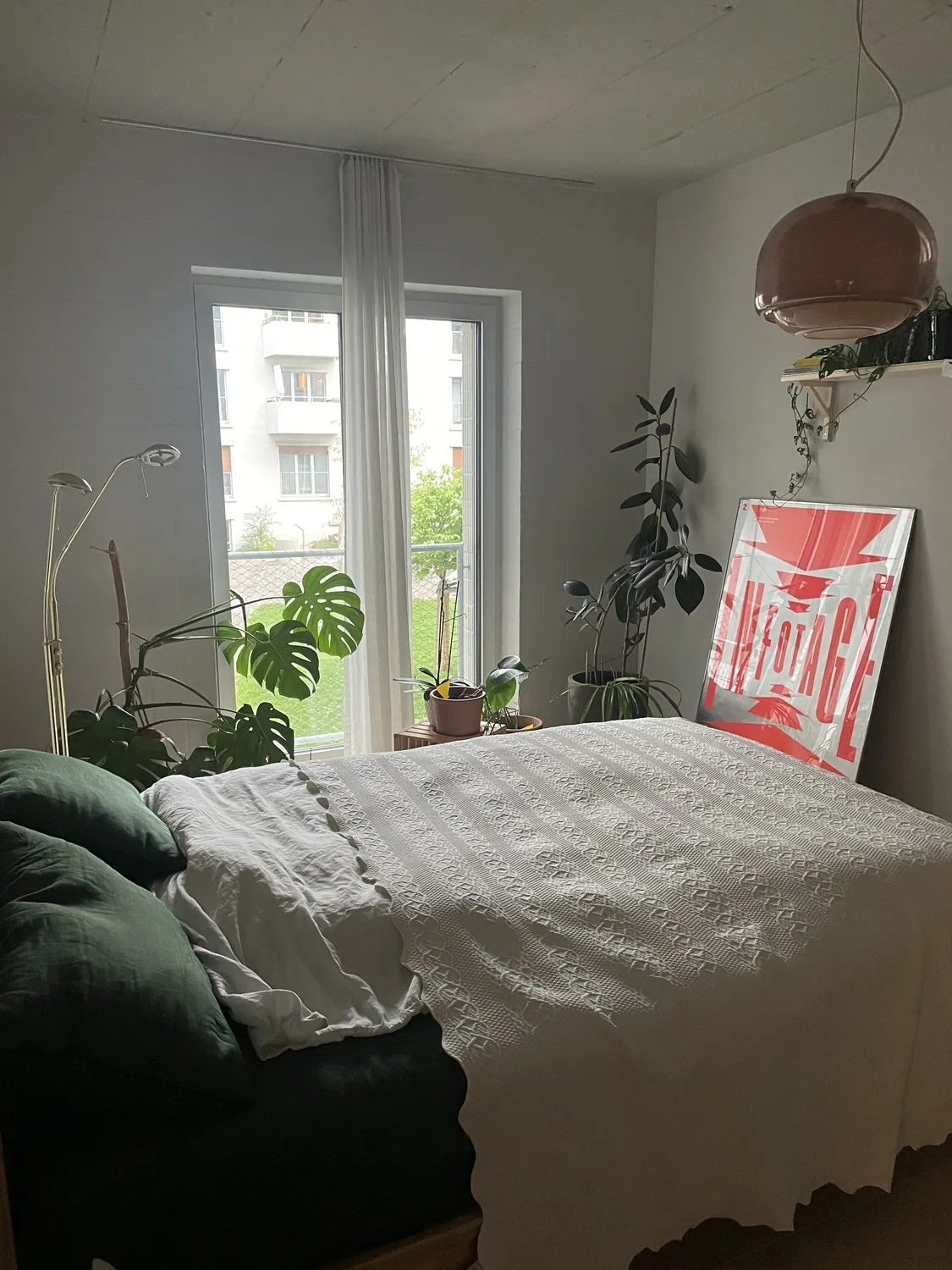 June sublet w 3 cats - read the ad