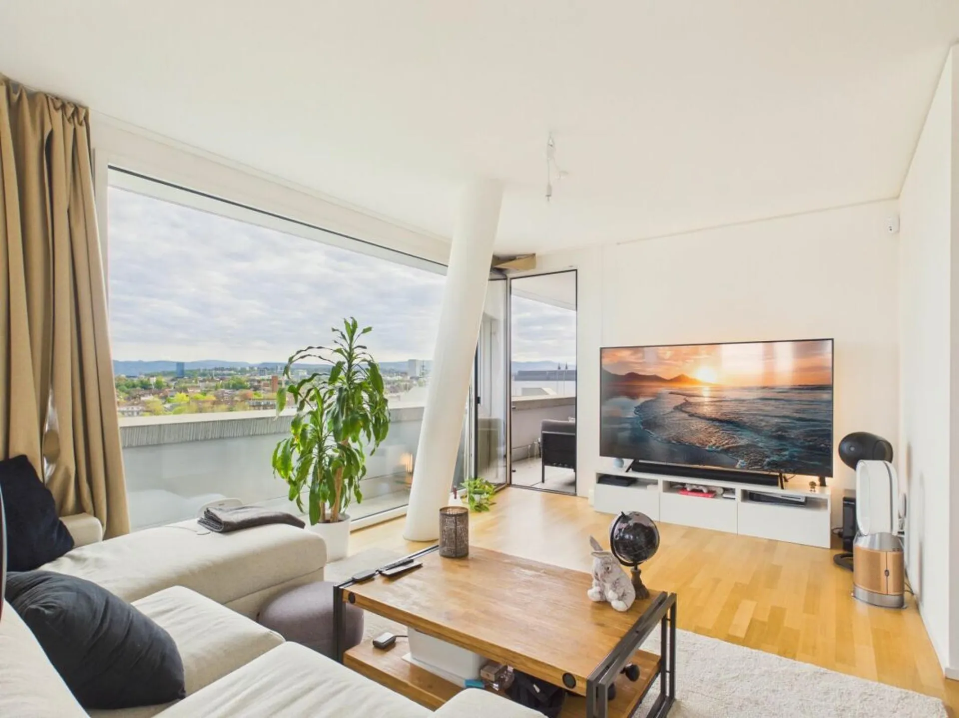 Stilvoll wohnen über den Dächern von Basel - Moderne 3.5-Zimmer-Wohnung mit Weitblick