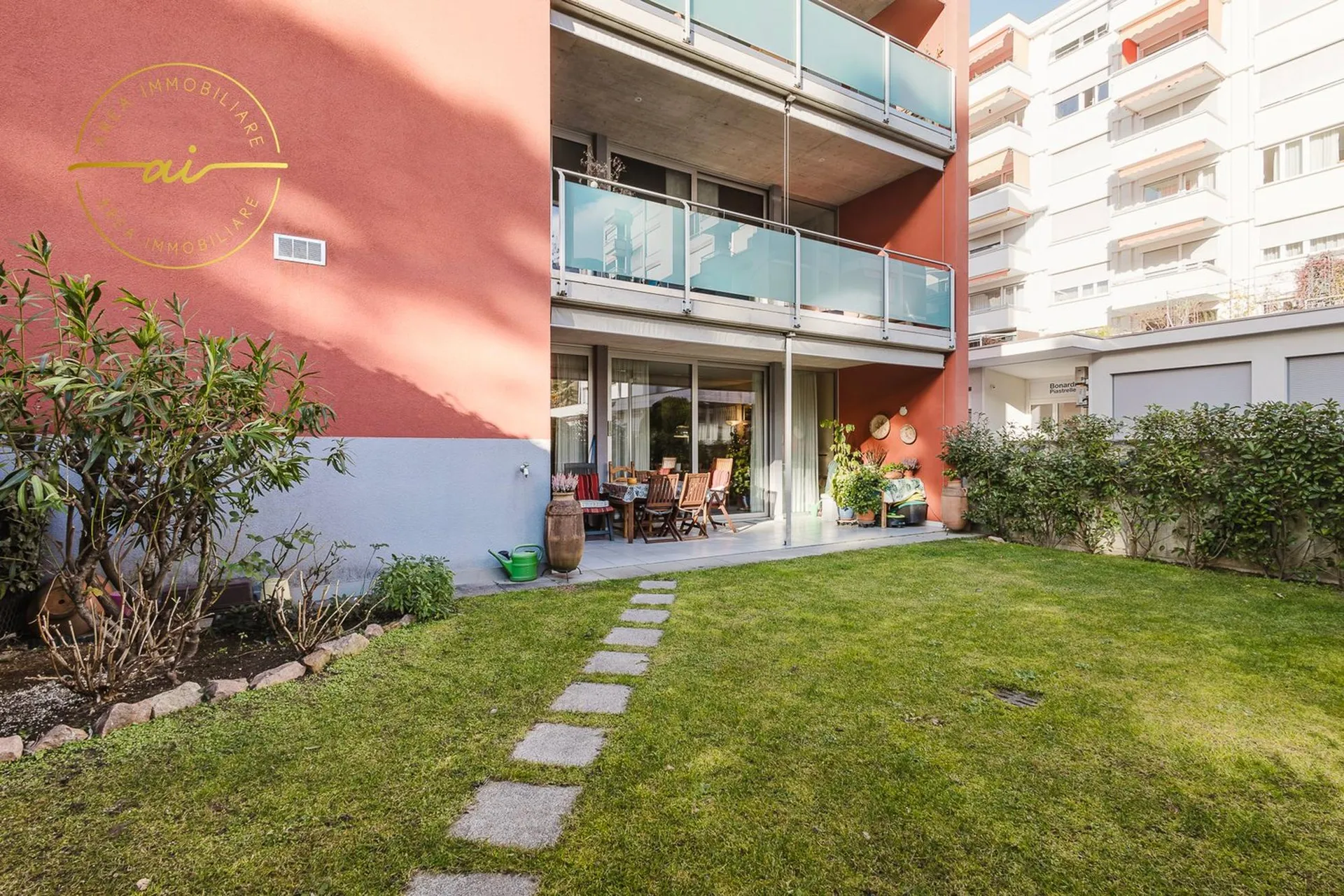 Comodo appartamento 3.5 locali con giardino a Lugano