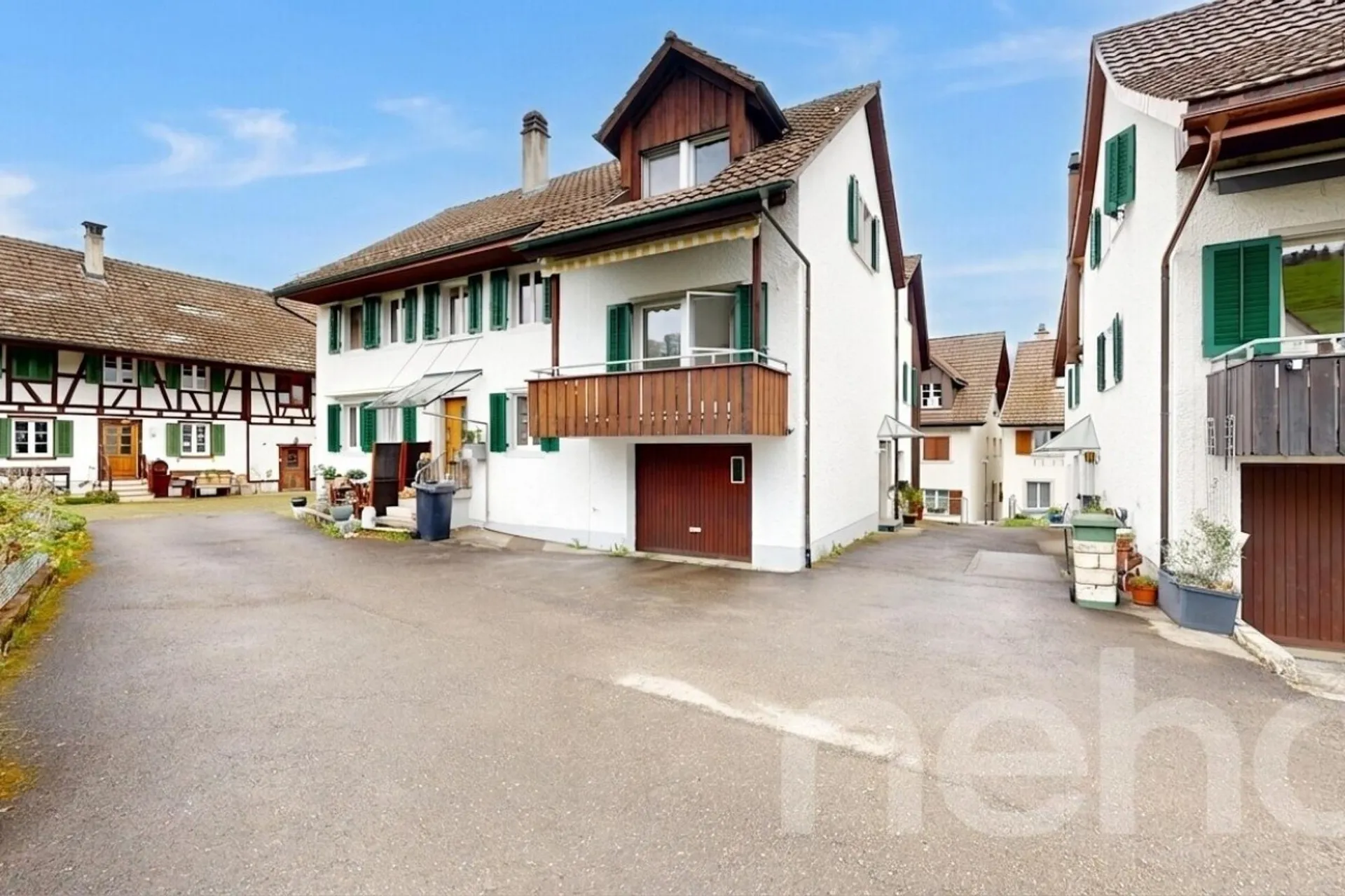Gepflegtes 2-Familienhaus mit 4.5- & 5.5-Zimmer-Wohnung