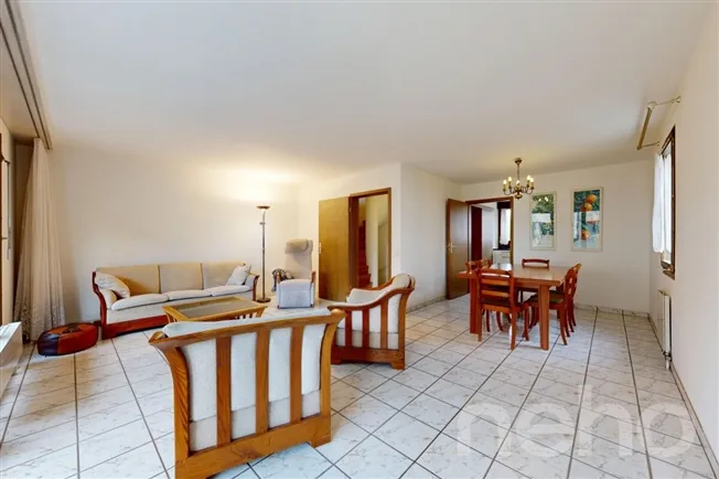 6 Room row house
