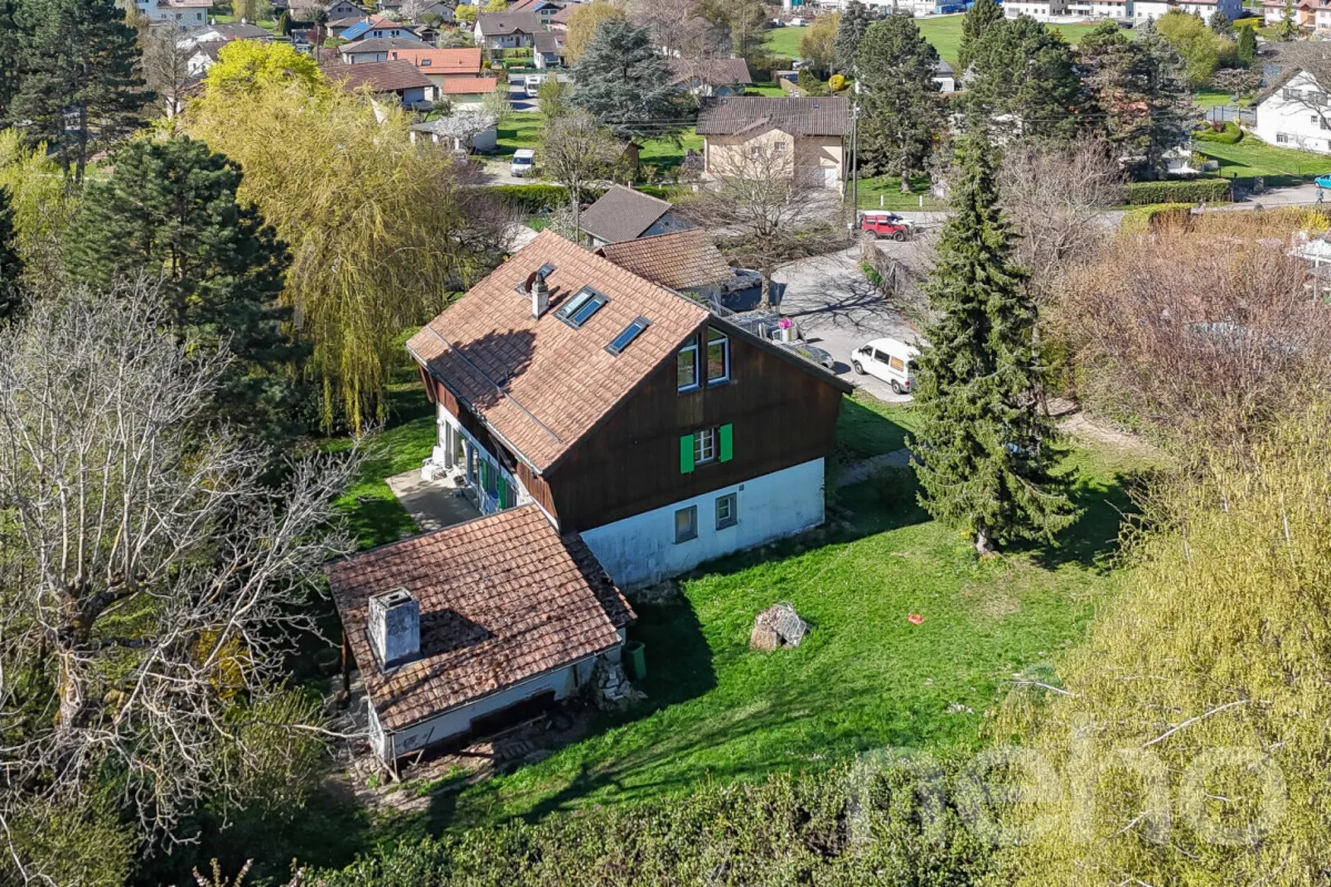 Maison de cachet avec grand jardin et beaux volumes