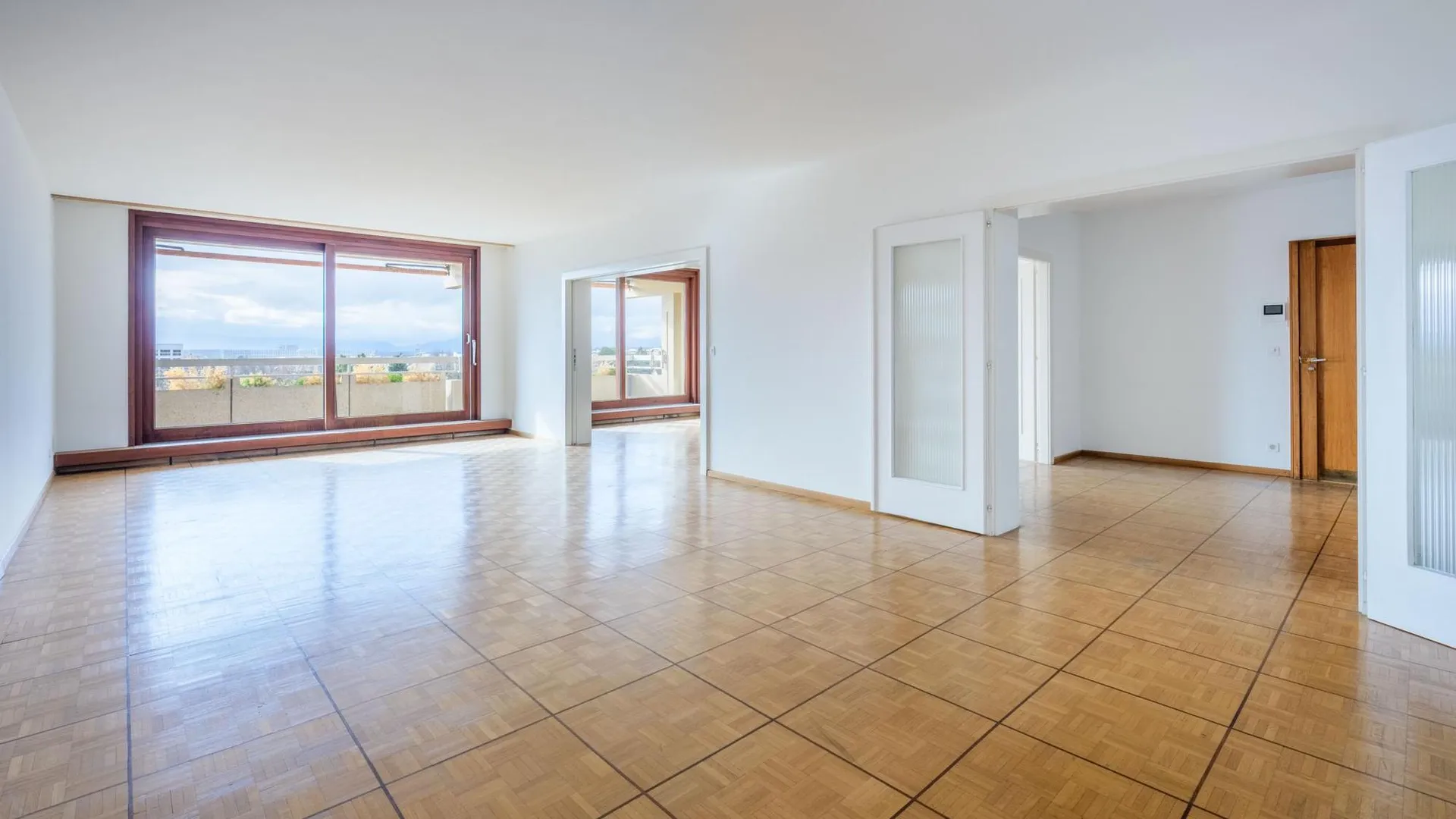 Matutina Parc - Appartement de 5 pièces traversant au Petit-Saconnex