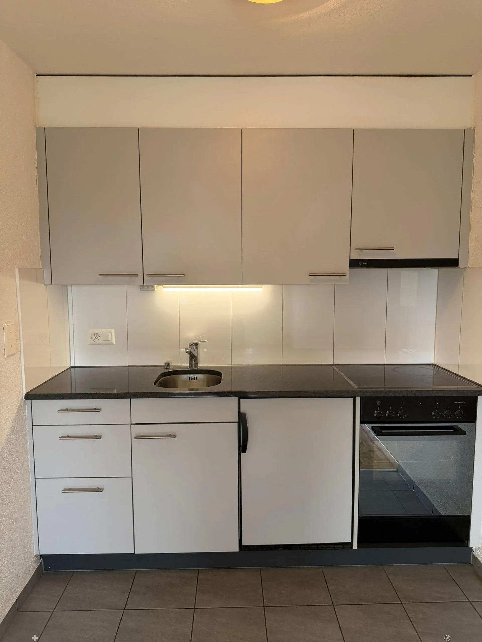 Moderne 2.5-Zimmer-Wohnung mit Balkon in Biel