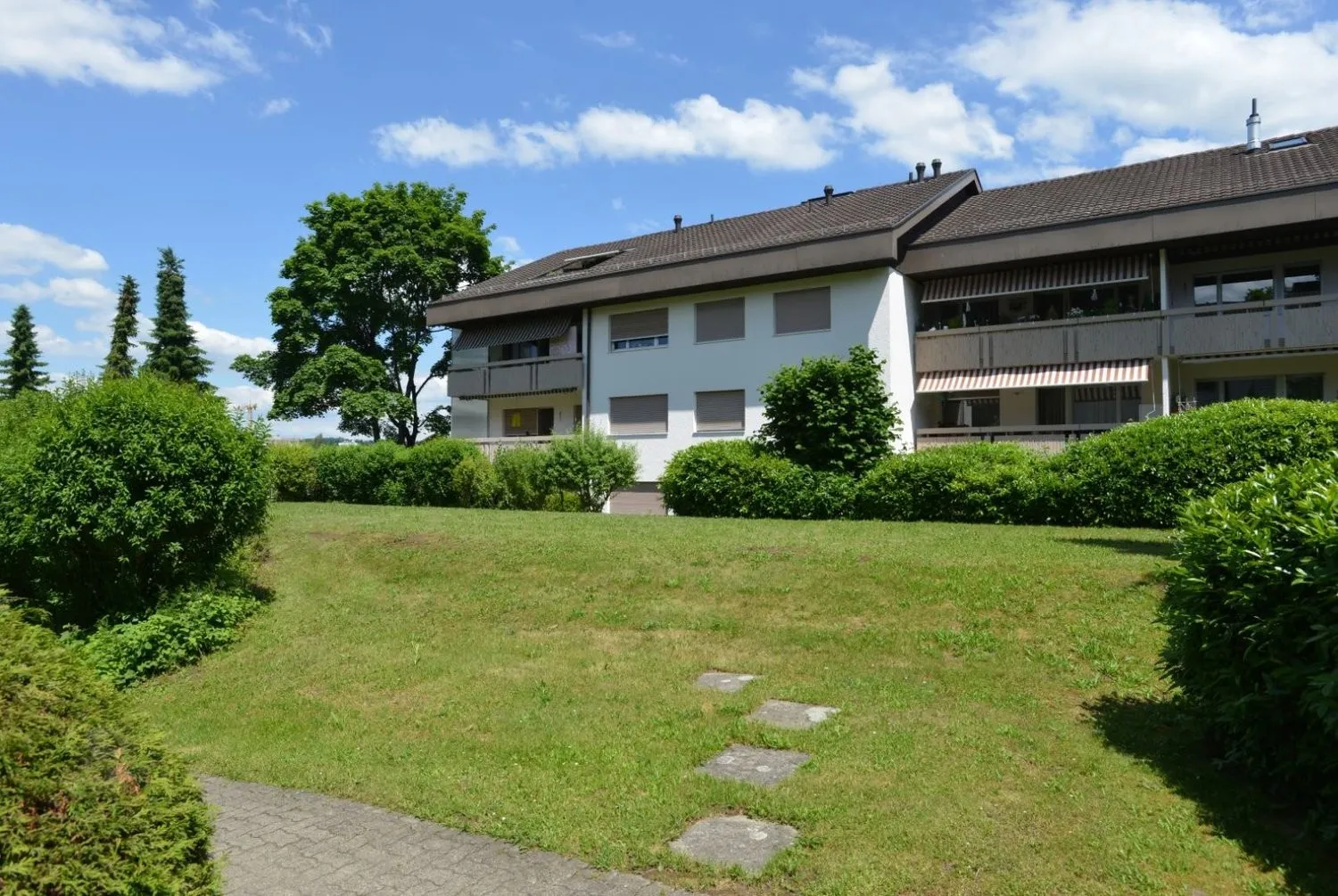 Mieten ohne Kaution - Erstbezug nach Sanierung an ruhiger Lage