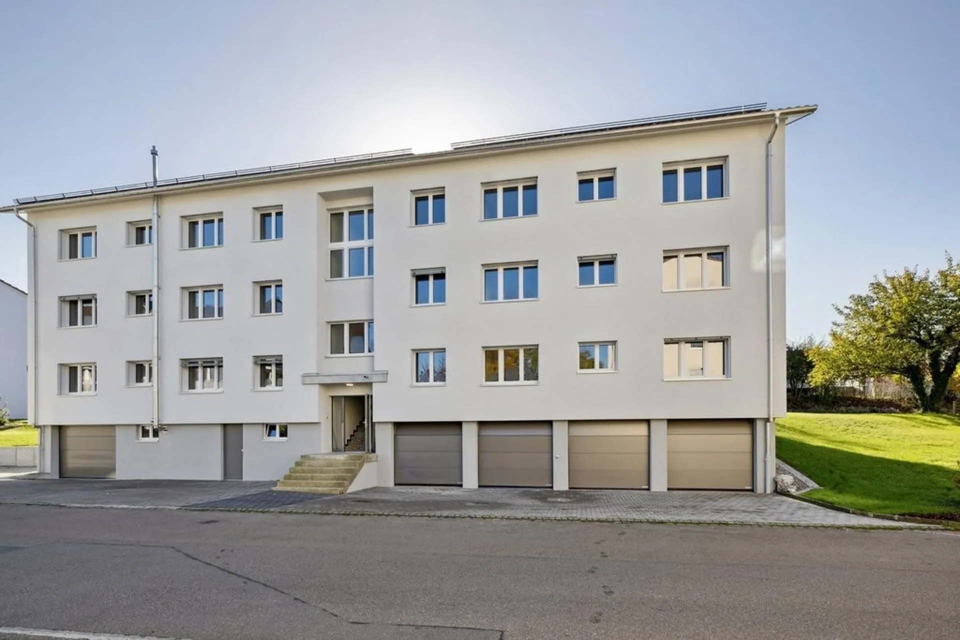 Top moderne Wohnung in ruhiger Lage mit grossem Balkon