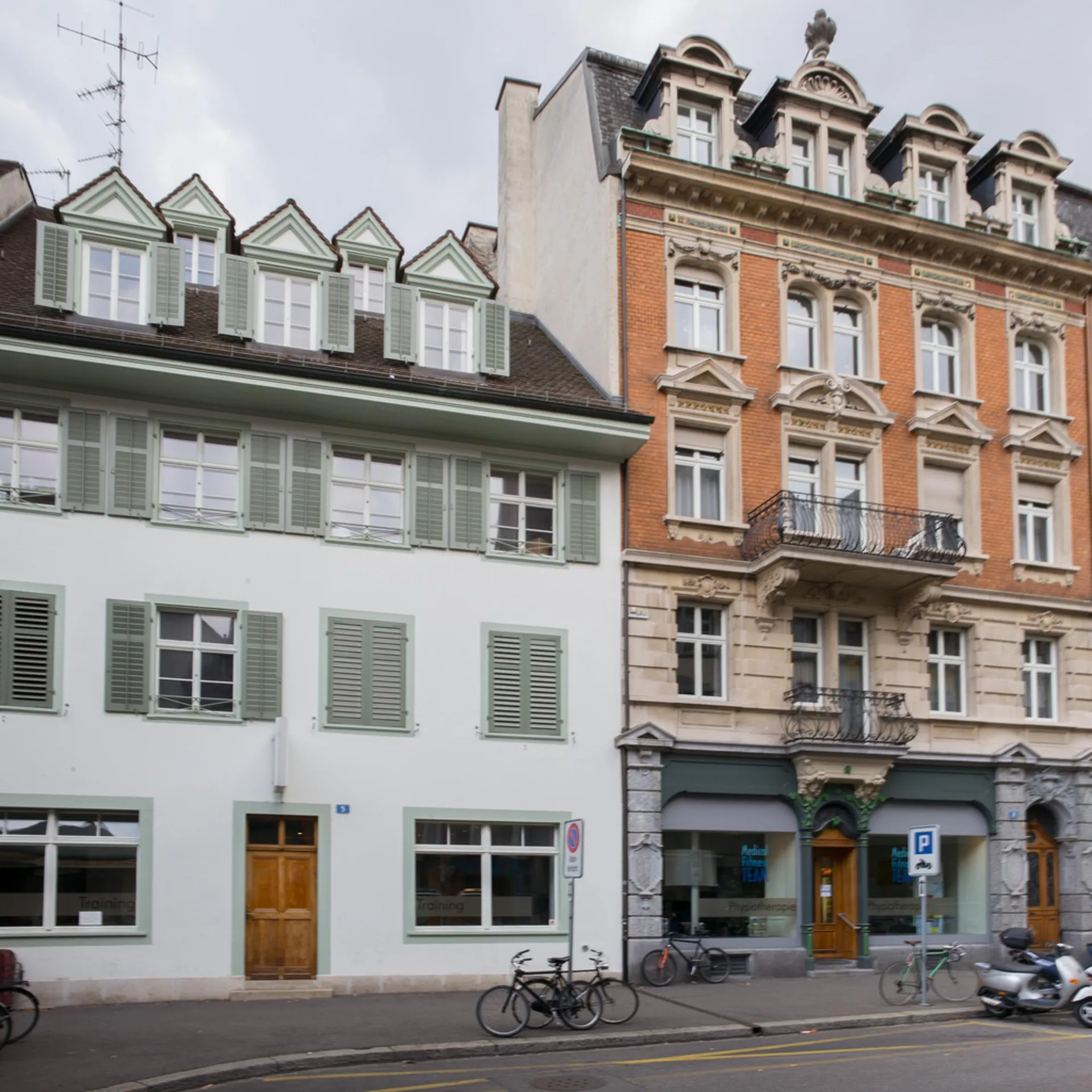 Charmante grosszügige 3-Zimmerwohnung an zentraler Lage