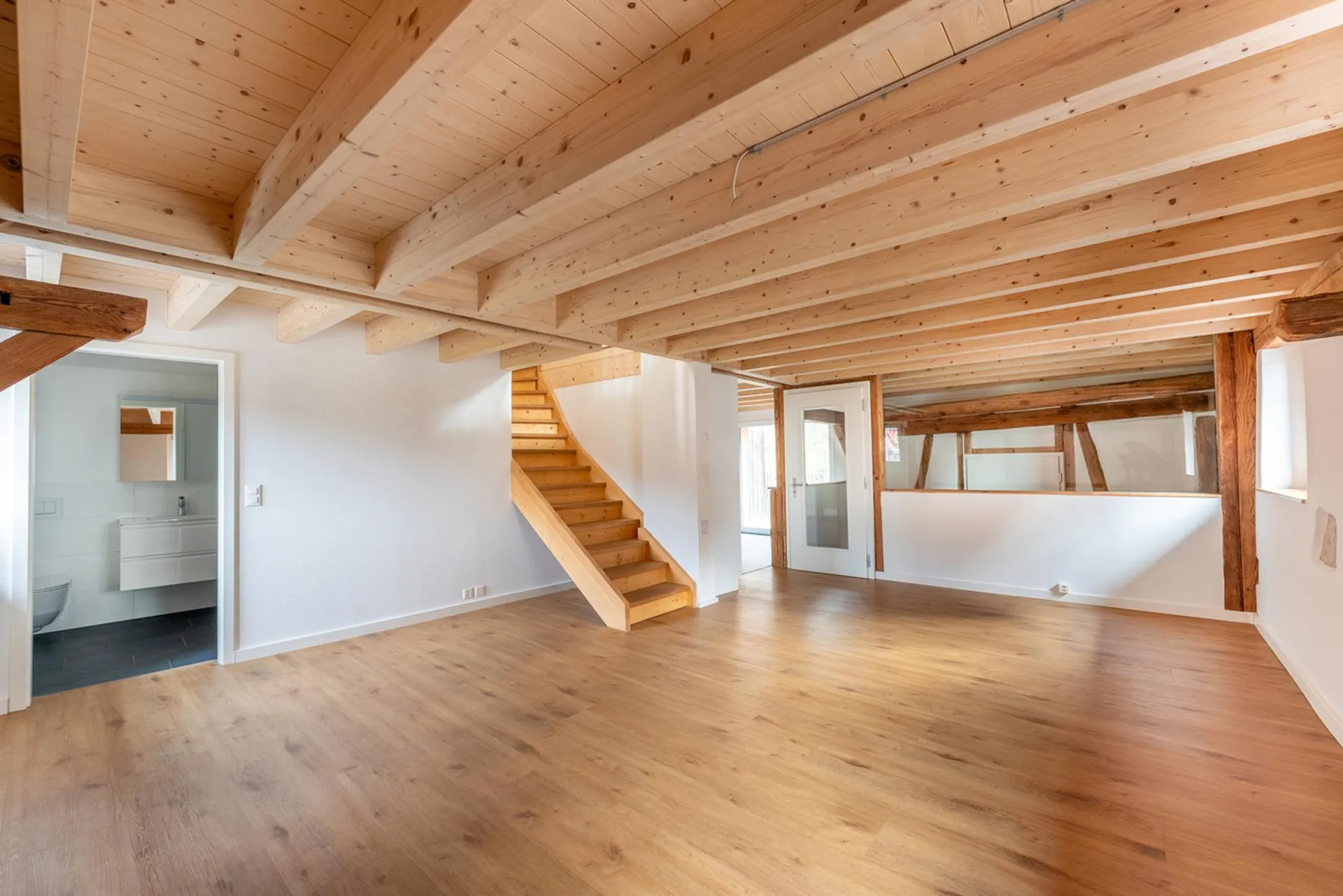 Charmante Maisonette-Wohnung in umgebauter Scheune