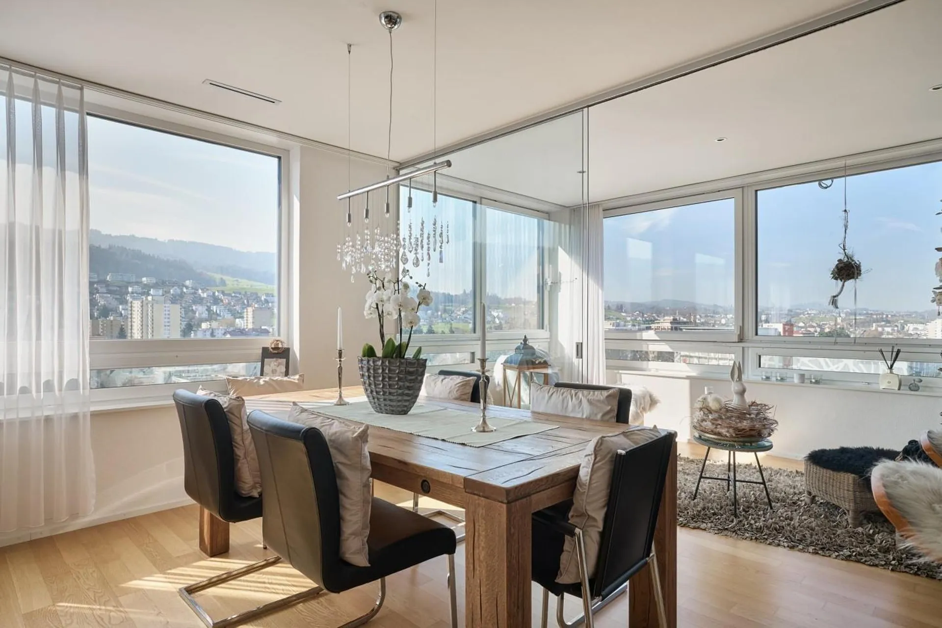 Wohnen mit Weitblick: 3.5-Zi. Wohnung mit Loggia nahe Bodensee