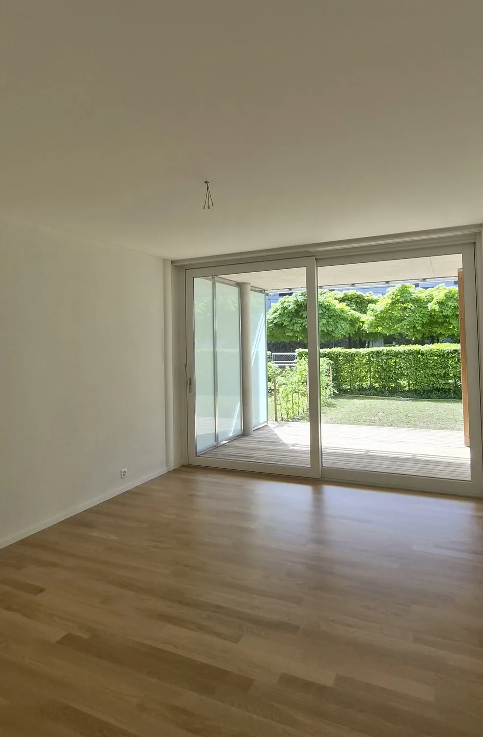 Moderne 2.5-Zimmer-Wohnung in Zürich-Schwamendingen zu vermieten!