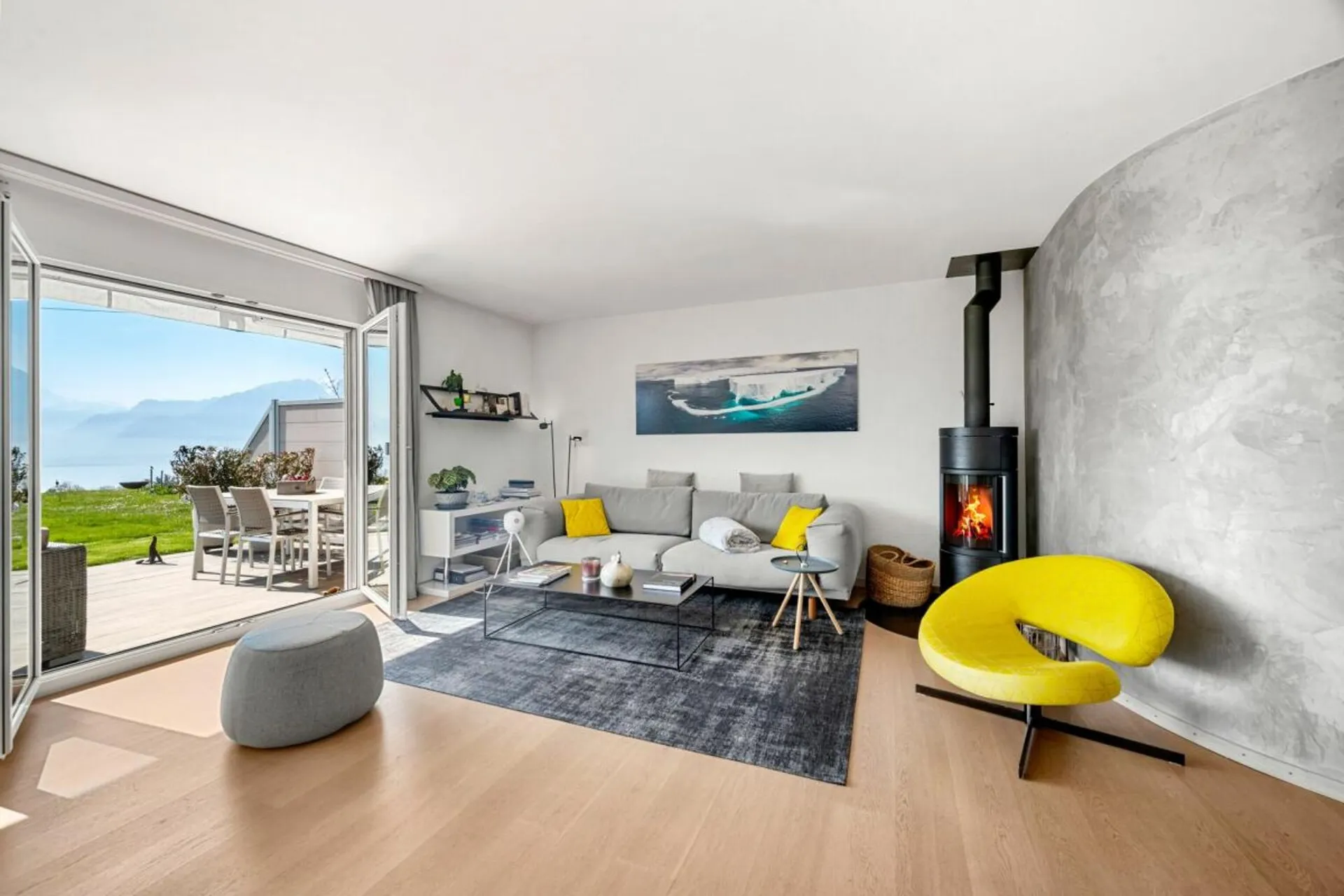 JOLIE VILLA JUMELLE DE 5.5 PIECES AVEC VUE SUR LE LAC