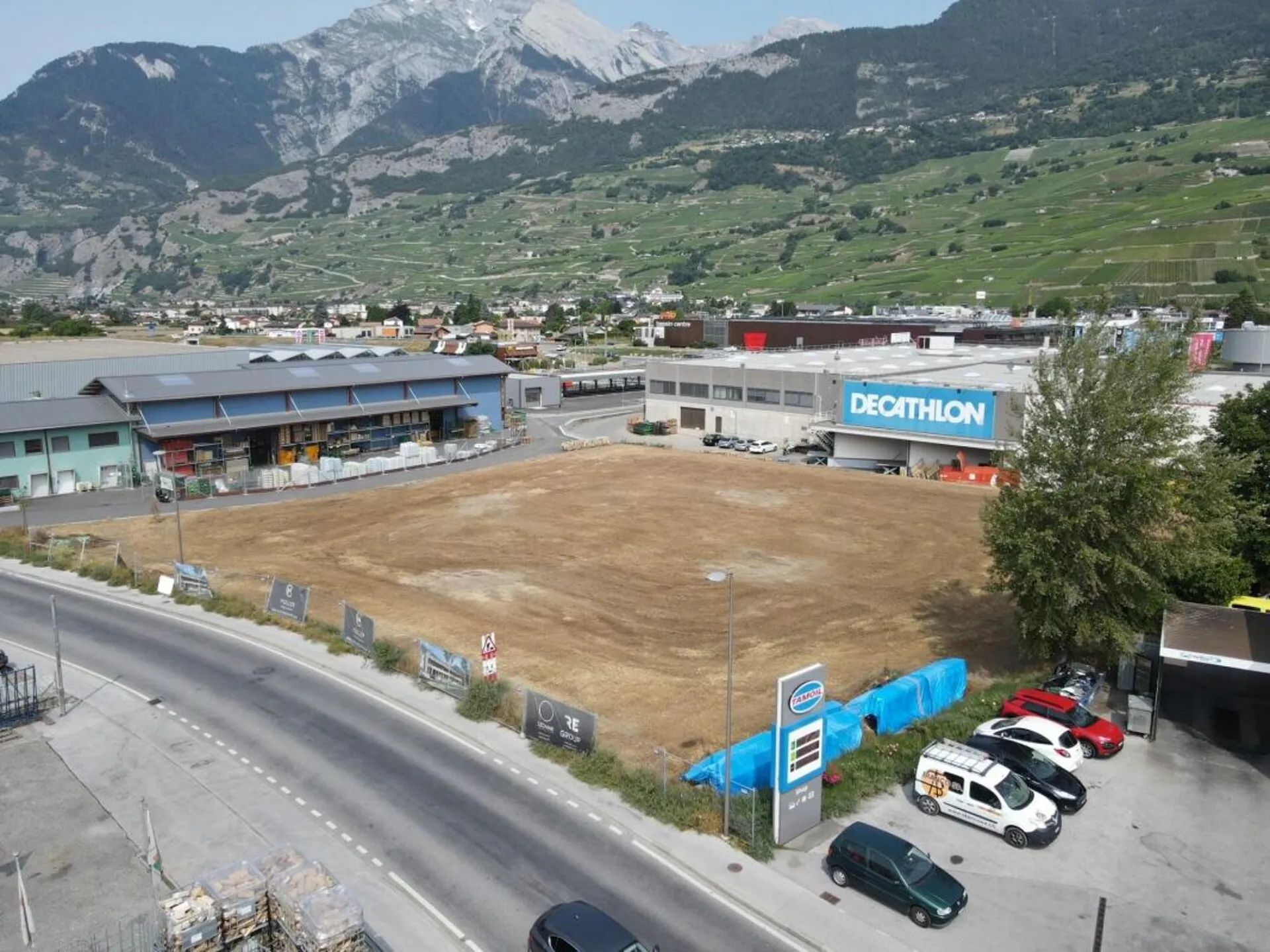 Commerce 111.69 m2 à Conthey