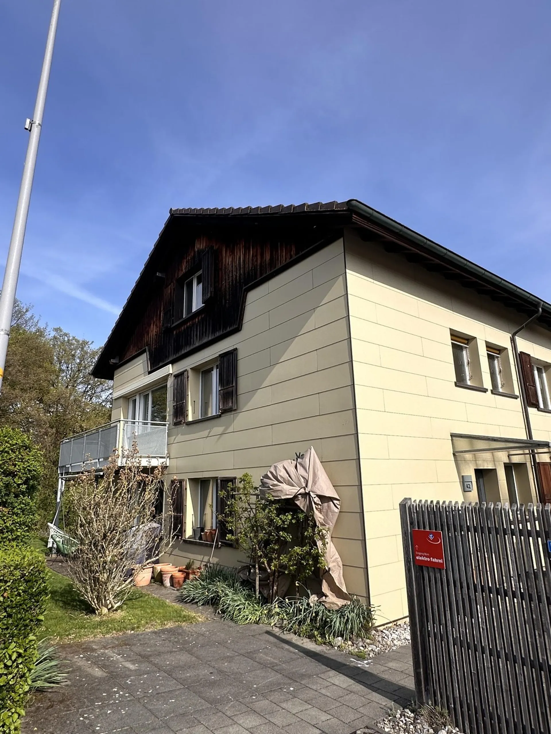 Moderne 5.5-Zimmer Duplexwohnung (1. & 2. OG) im Eigentumsstandard