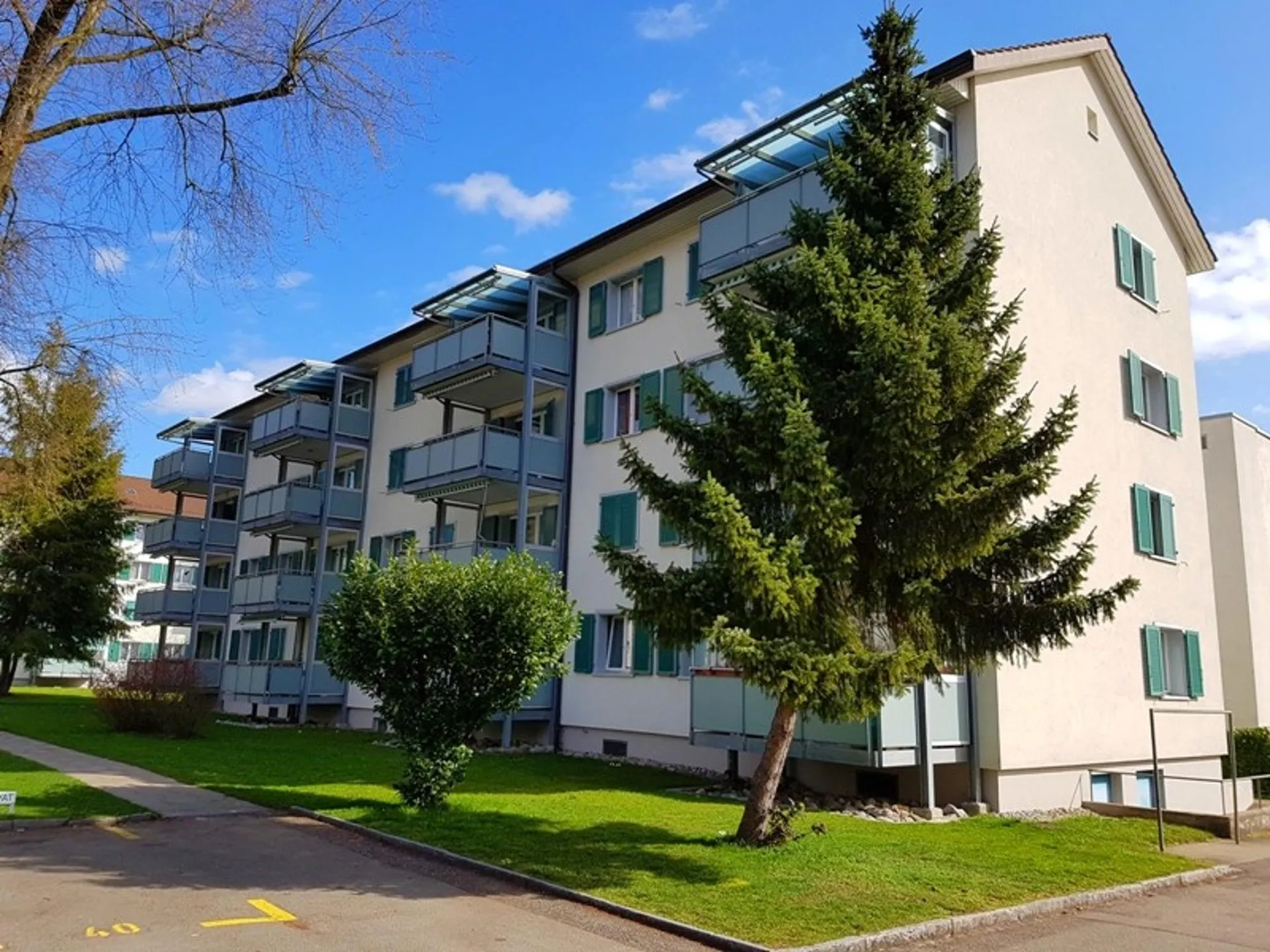 Raum für Mehr - Raum für Sie? Helle Wohnung im Guggenbühlquartier