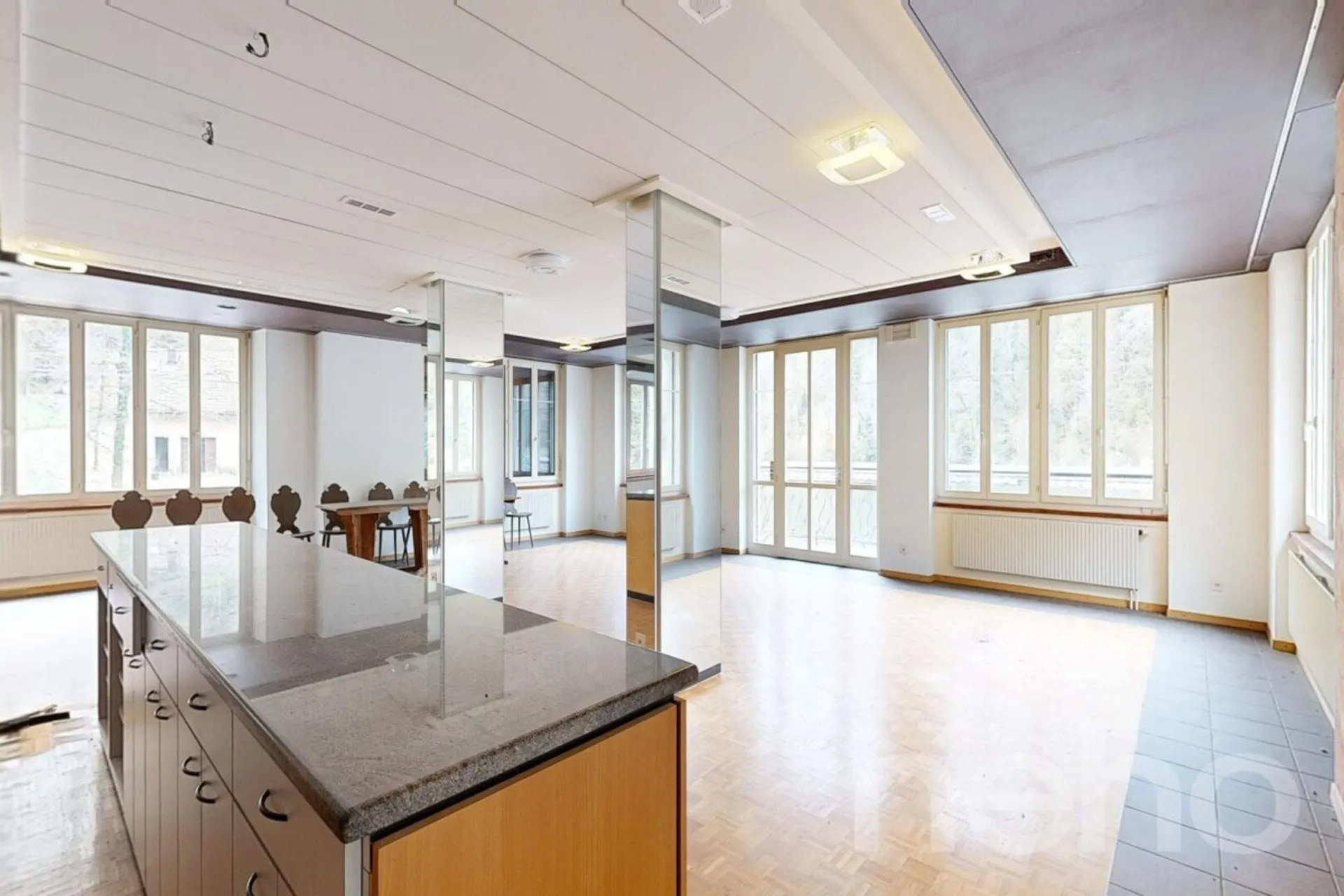 OPPORTUNITÉ RARE : RÉVEILLEZ LA LÉGENDE DE LA MAISON MONSIEUR