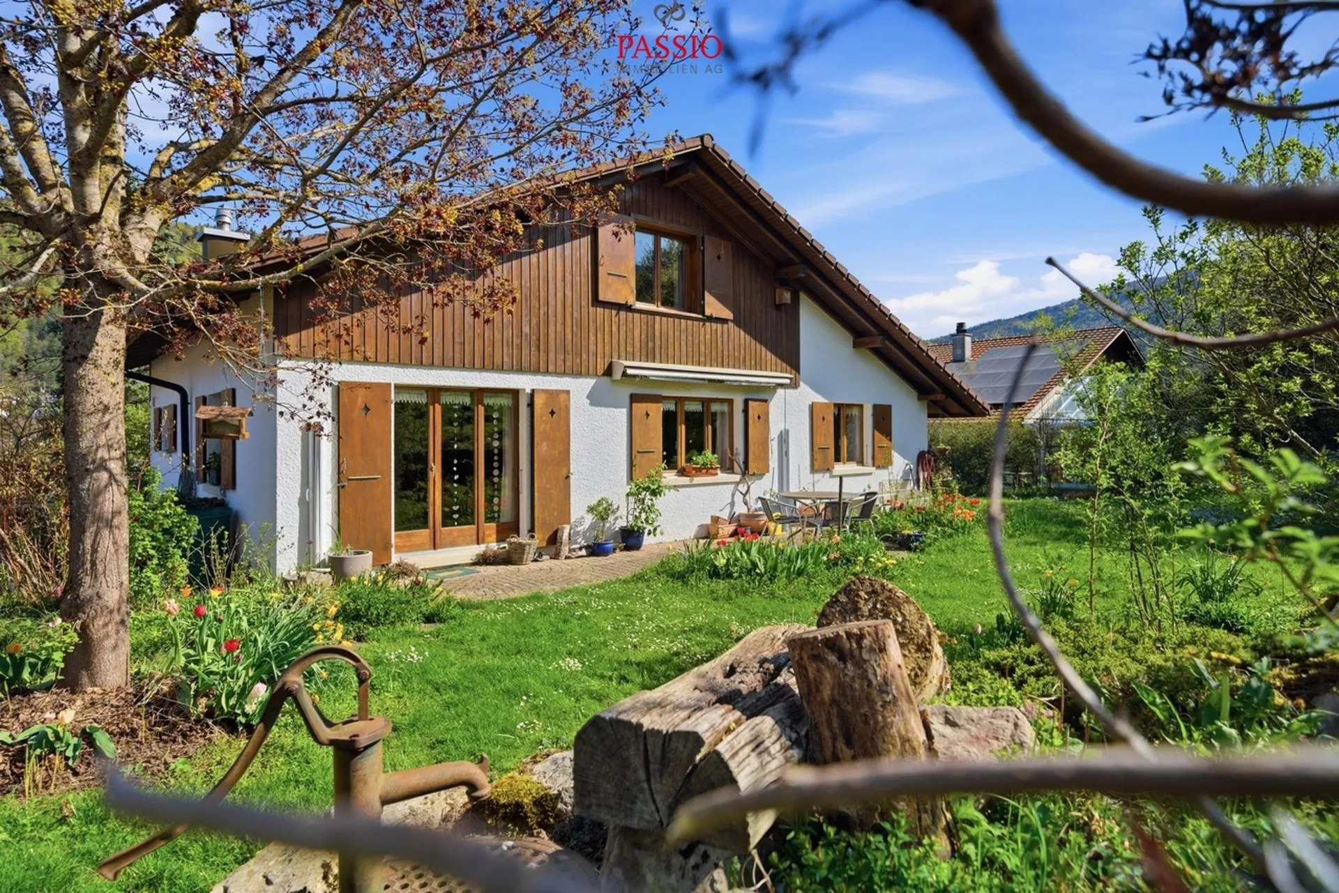 Charmantes 5.5-Zimmer Einfamilienhaus mit Weitsicht und grossem Garten