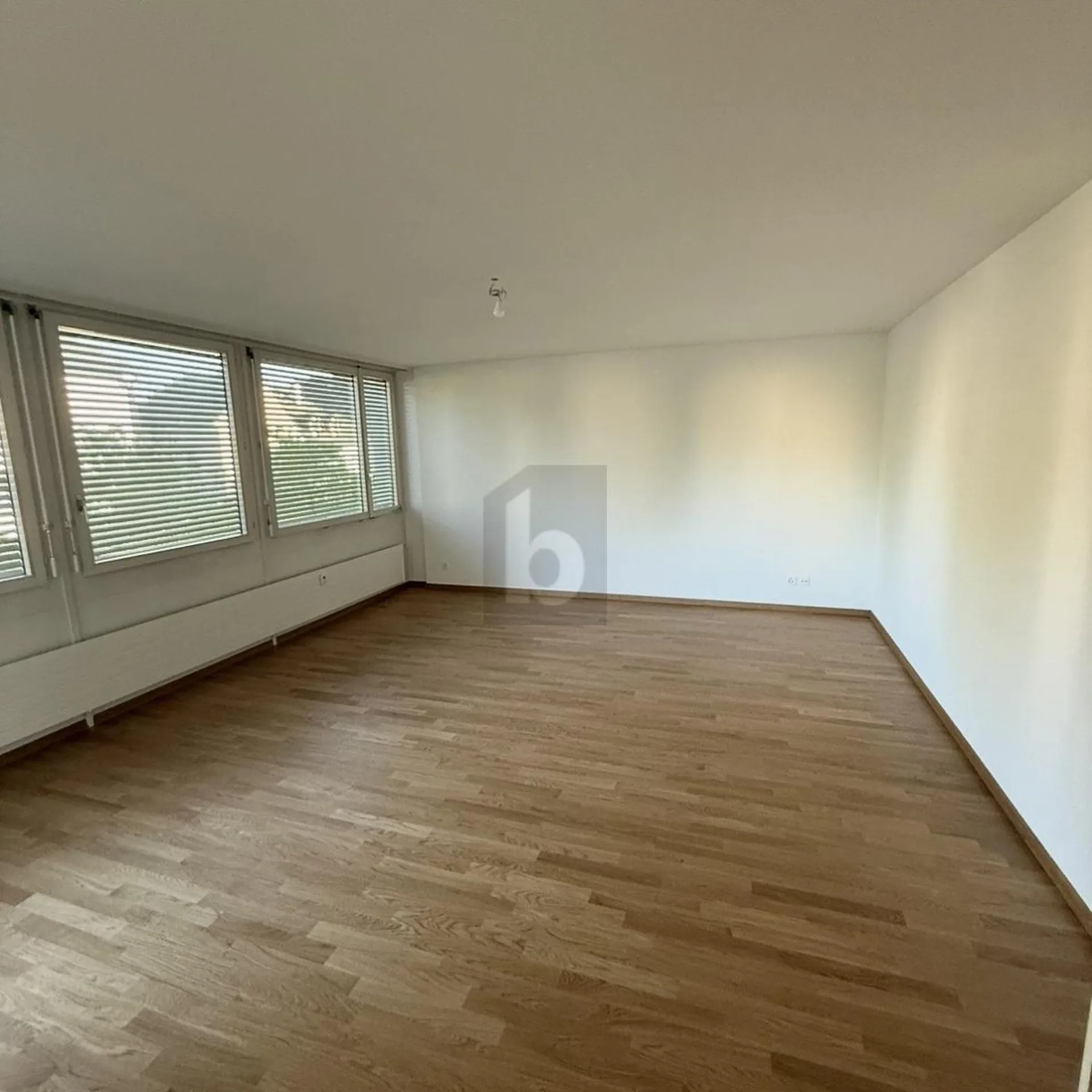 TOP ANGEBUNDEN UND PERFEKT GELEGEN
