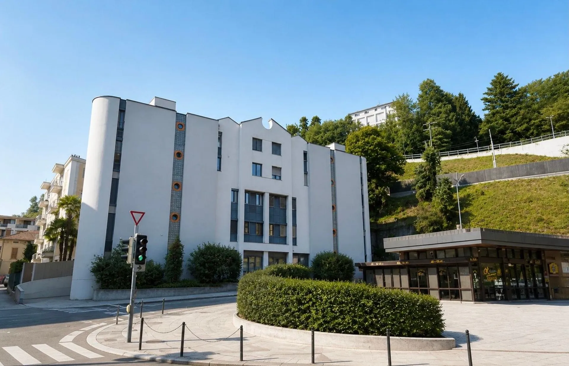 Elegante 3.5 locali stepped-flat con balcone, Lugano