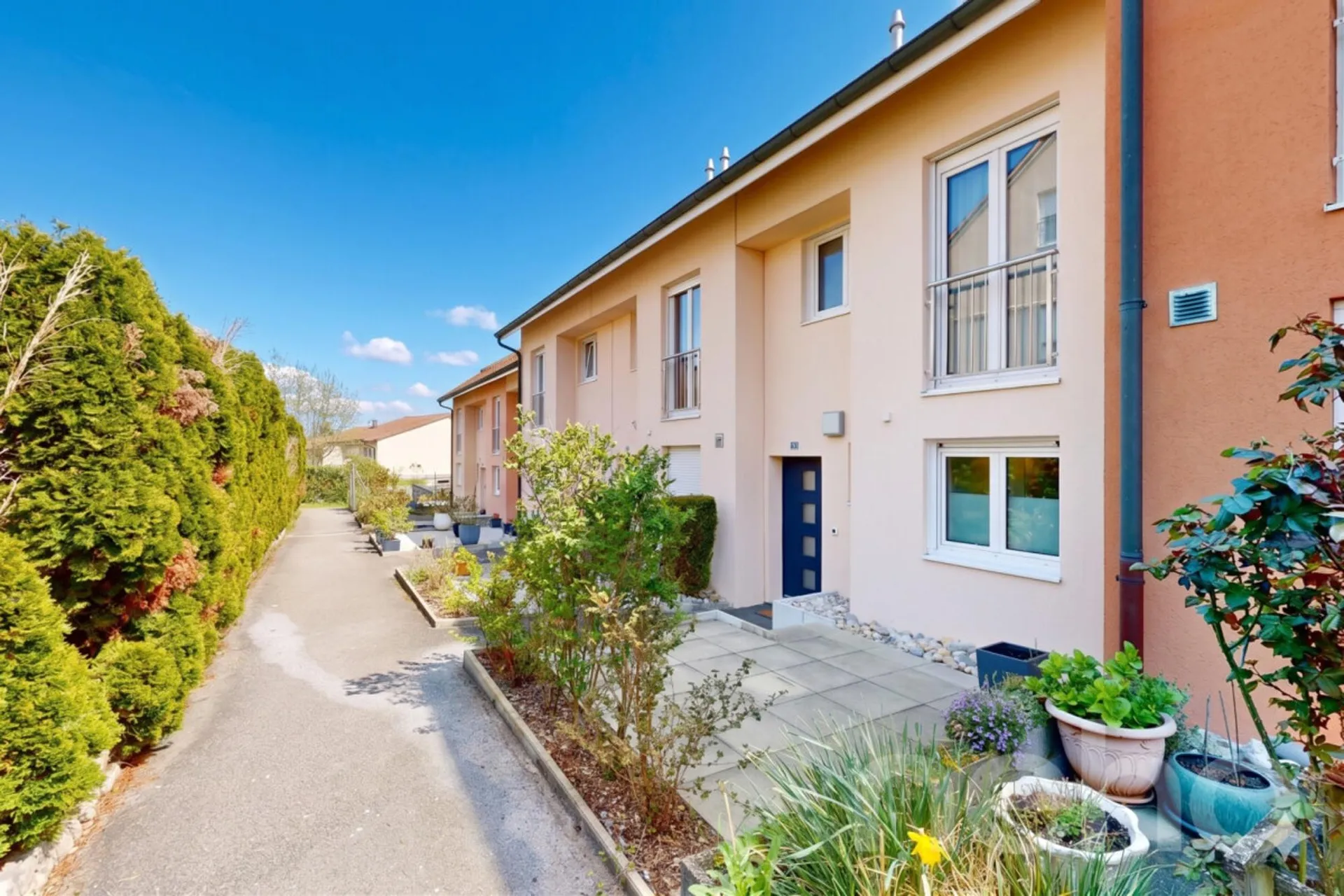 Superbe maison mitoyenne avec grande terrasse