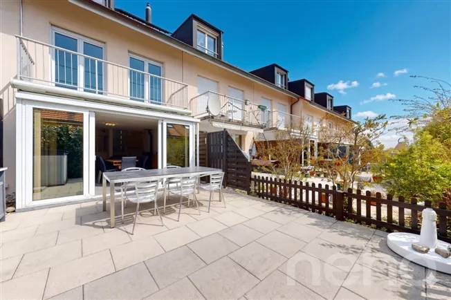 Hervorragendes Reihenhaus mit großer Terrasse