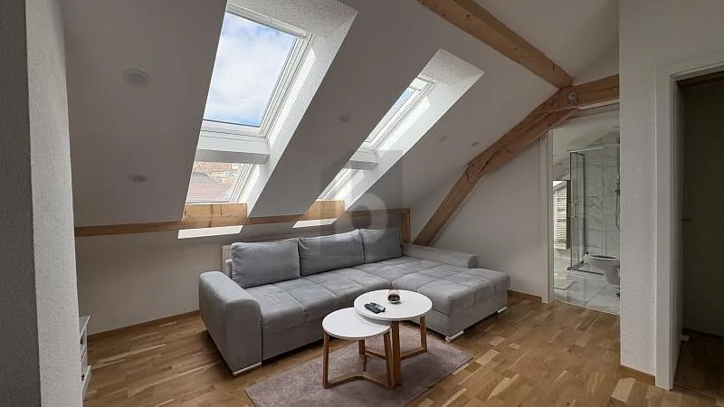 CONFORTABLE, CENTRAL & PRATIQUE